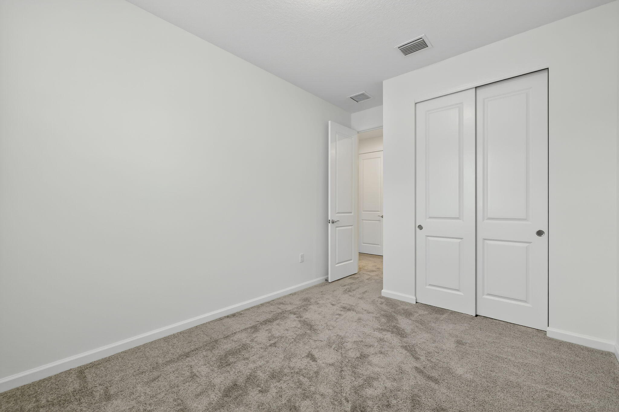 7596 SW Linus Lane