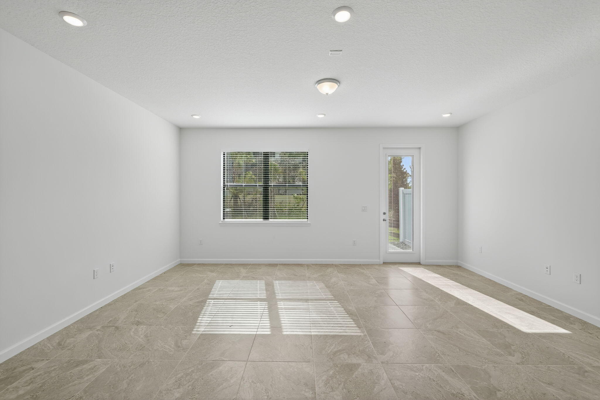 7596 SW Linus Lane