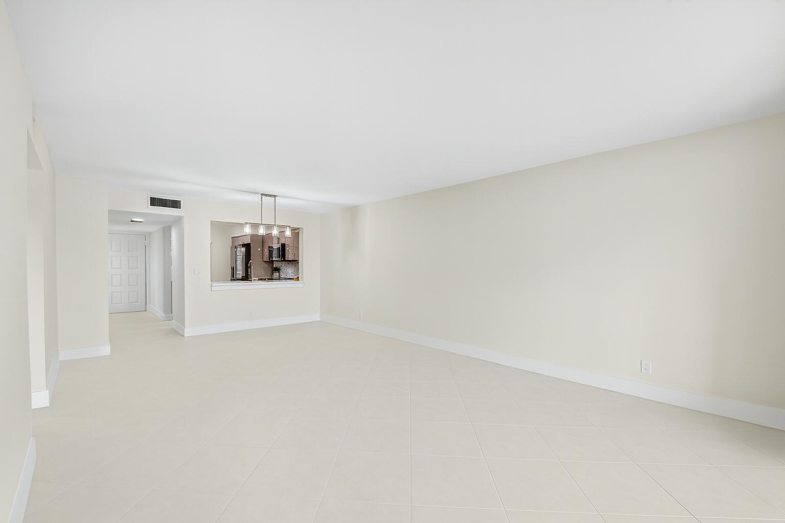 7270 Ashford Place 208