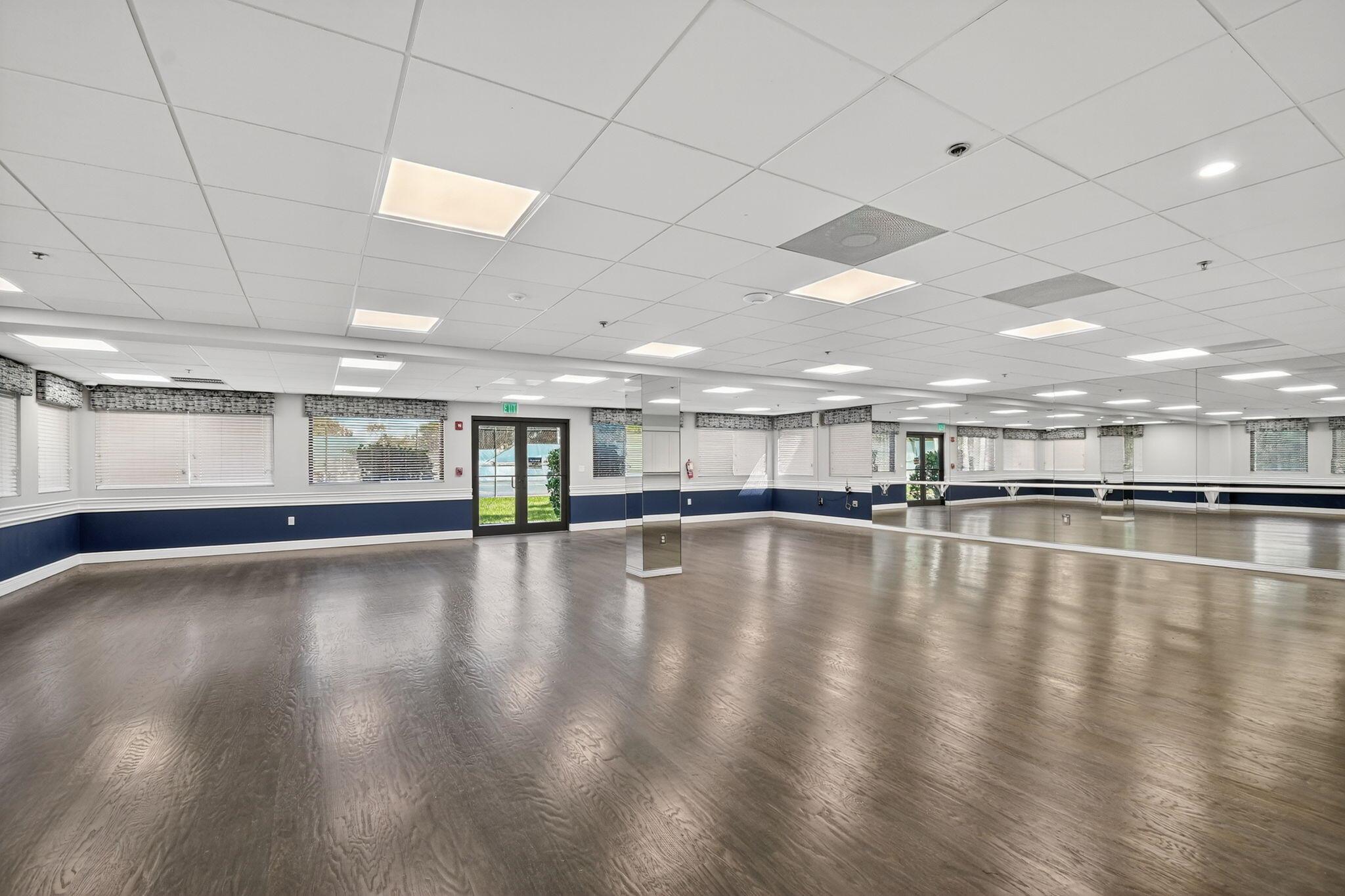 7270 Ashford Place 208