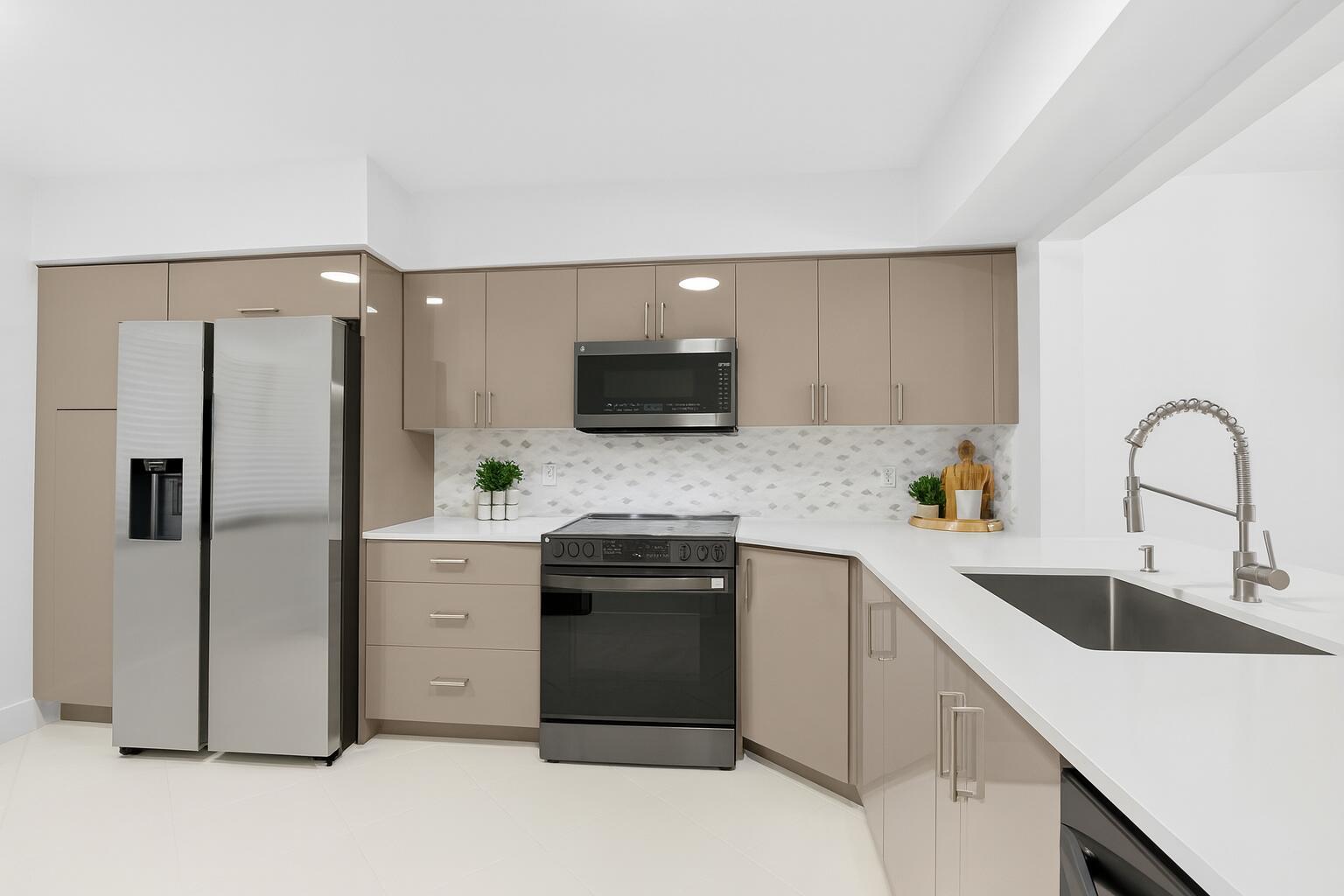 7270 Ashford Place 208