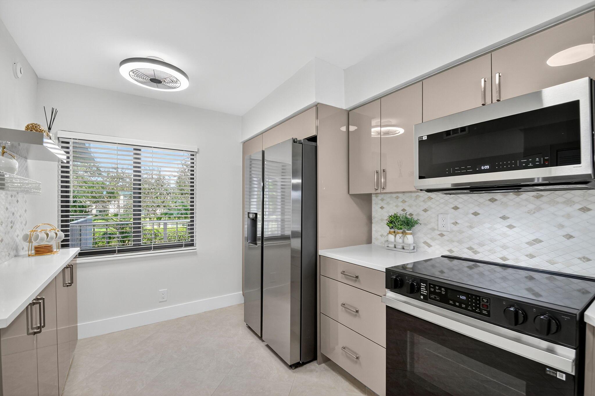 7270 Ashford Place 208