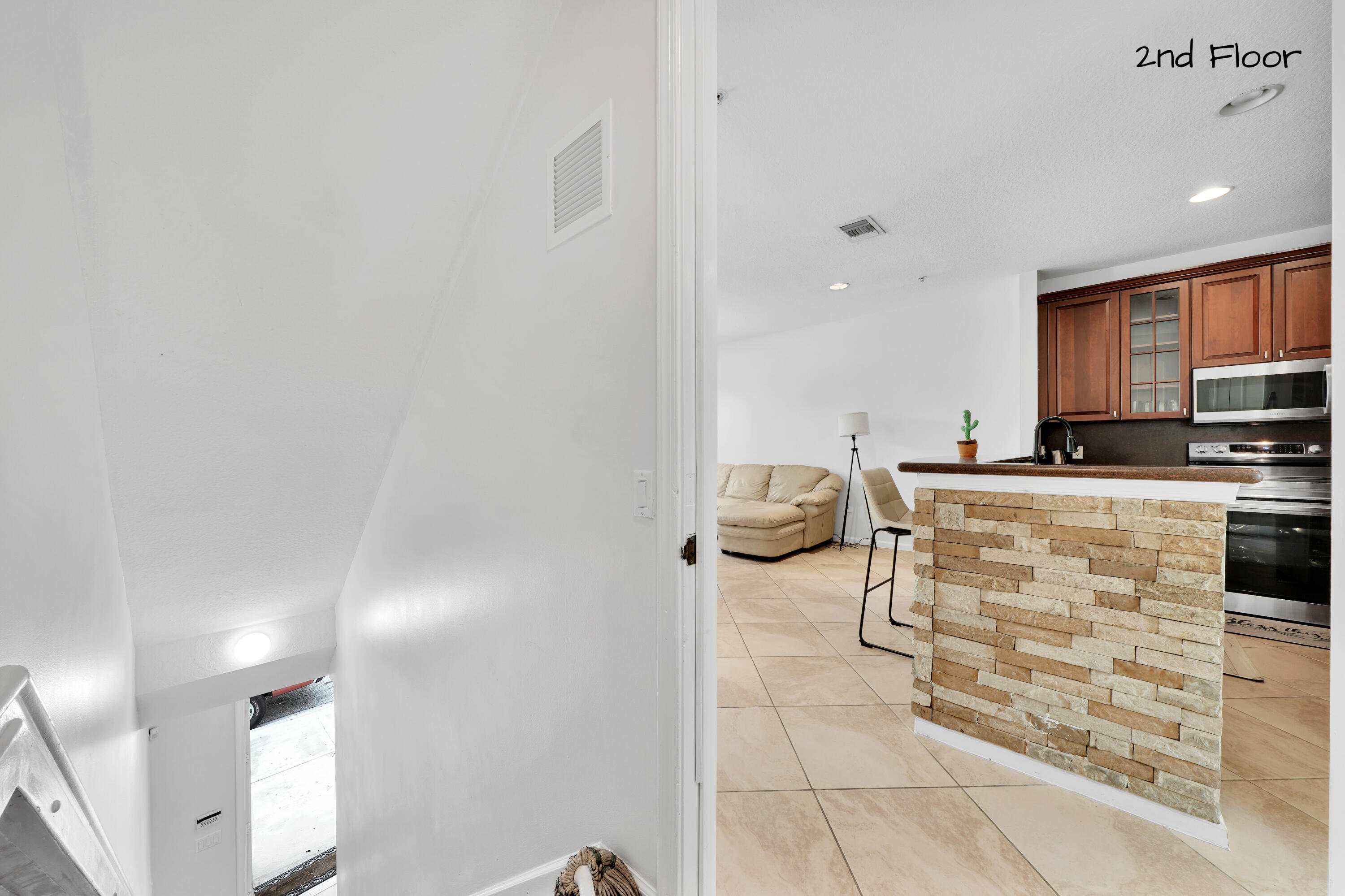 1381 Piazza Delle Pallottole