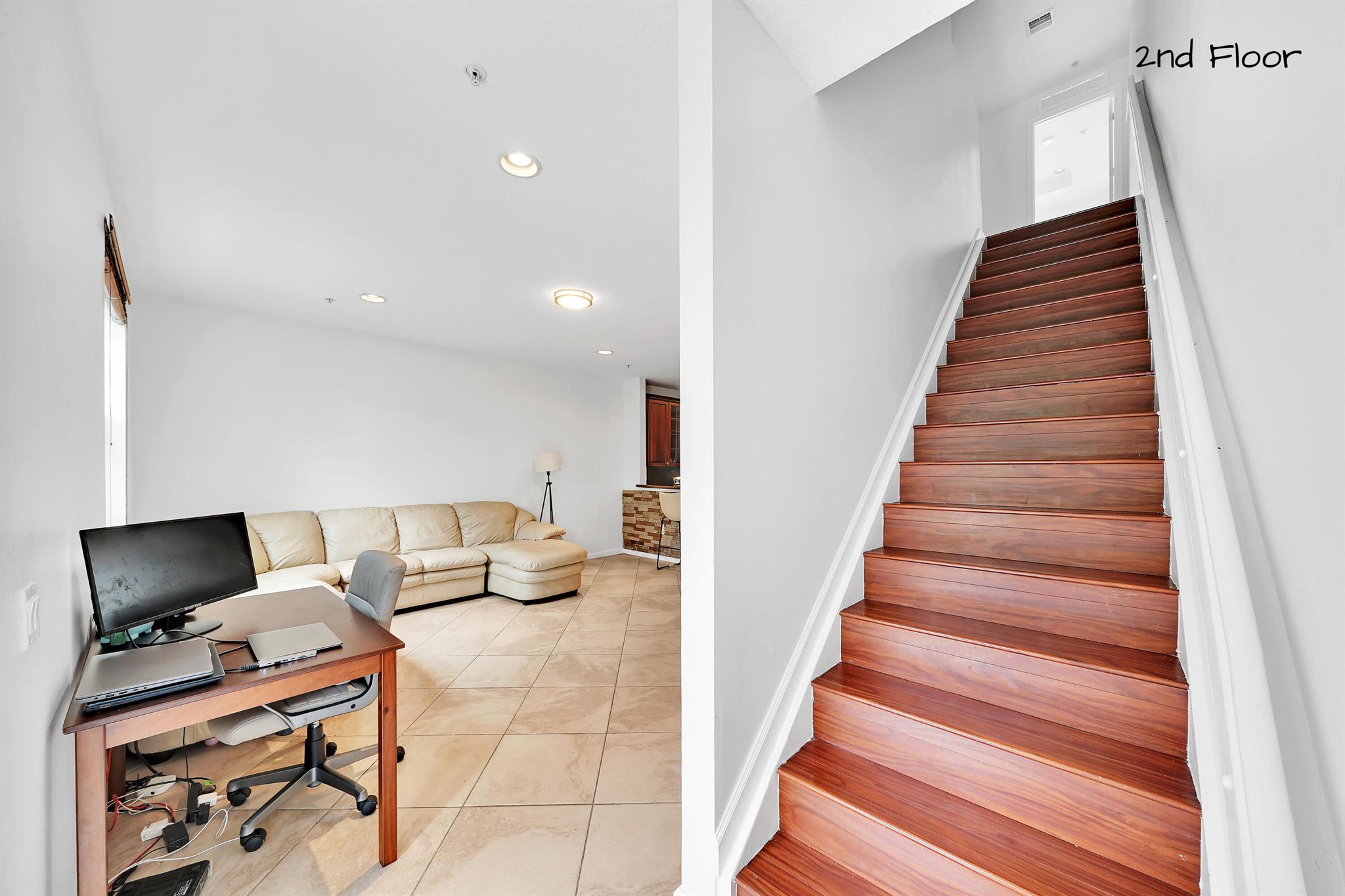 1381 Piazza Delle Pallottole