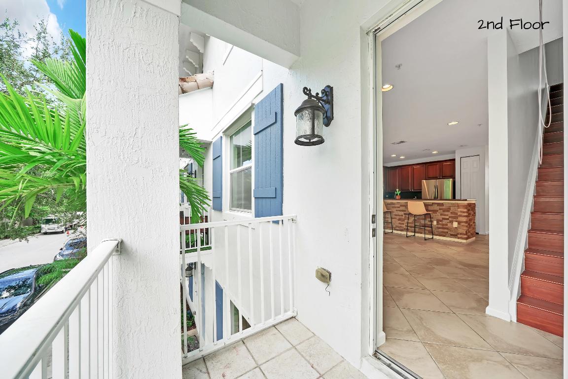 1381 Piazza Delle Pallottole