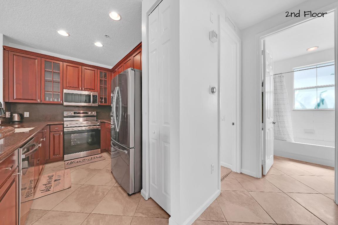 1381 Piazza Delle Pallottole