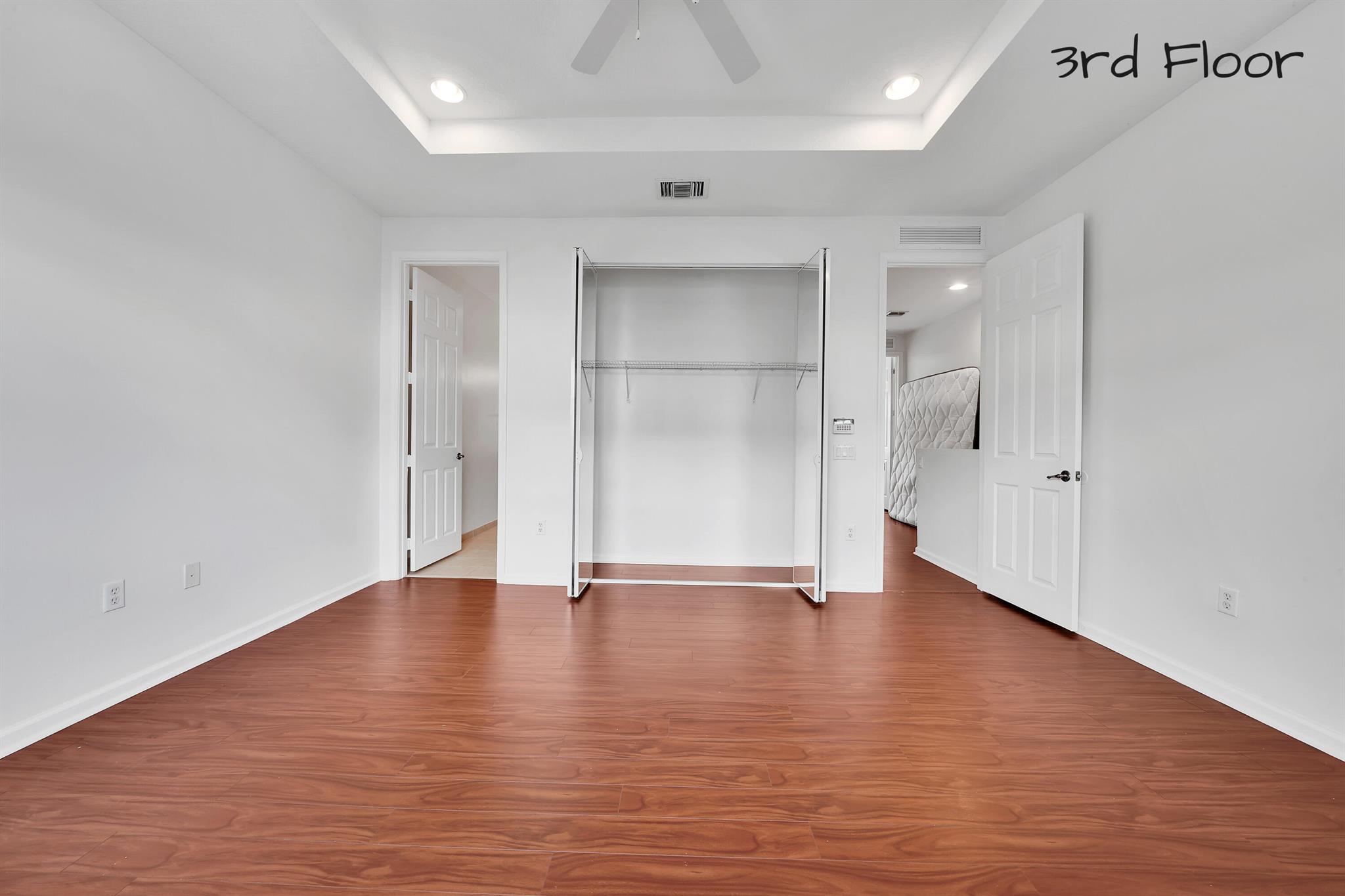 1381 Piazza Delle Pallottole