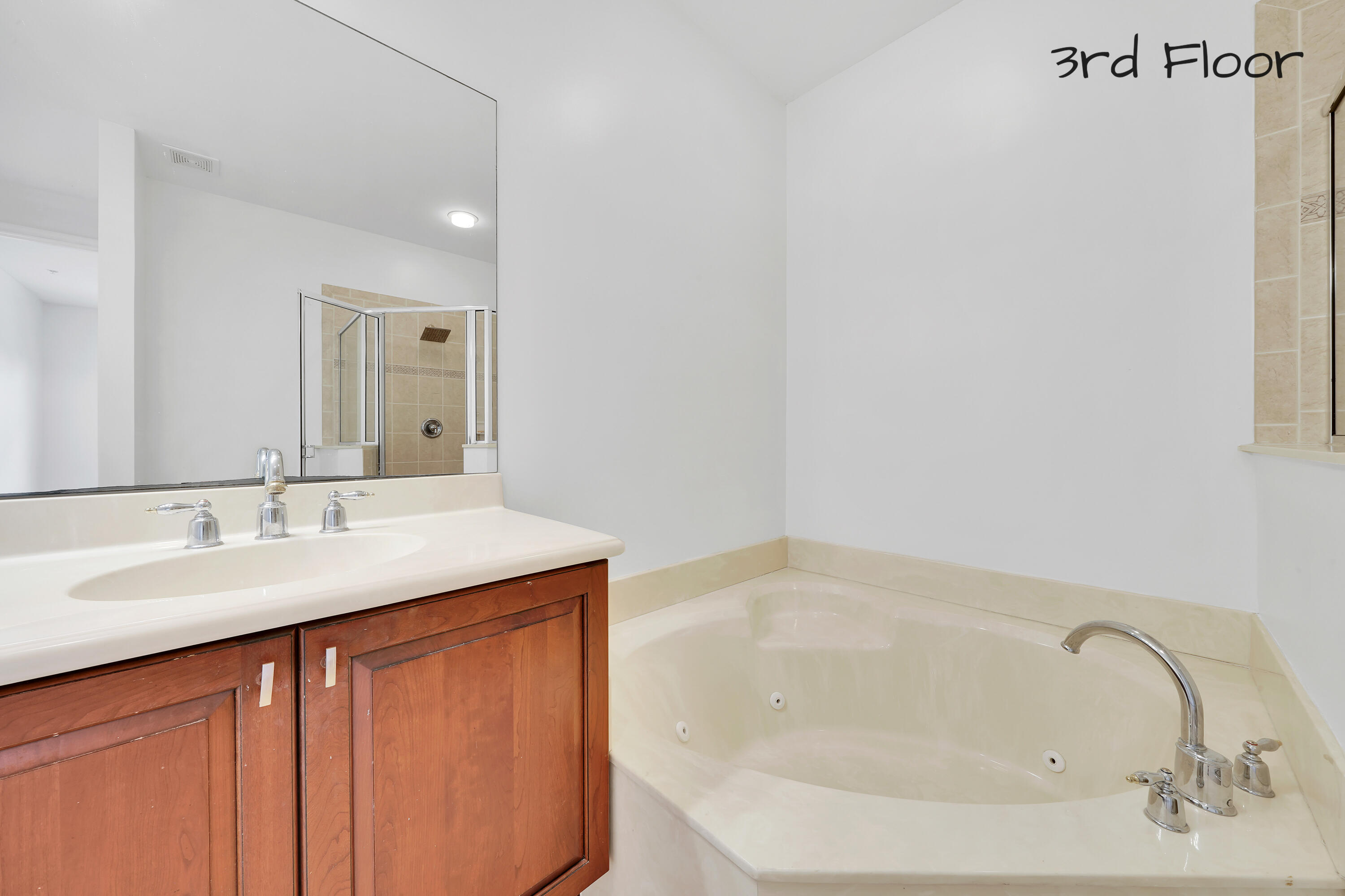 1381 Piazza Delle Pallottole