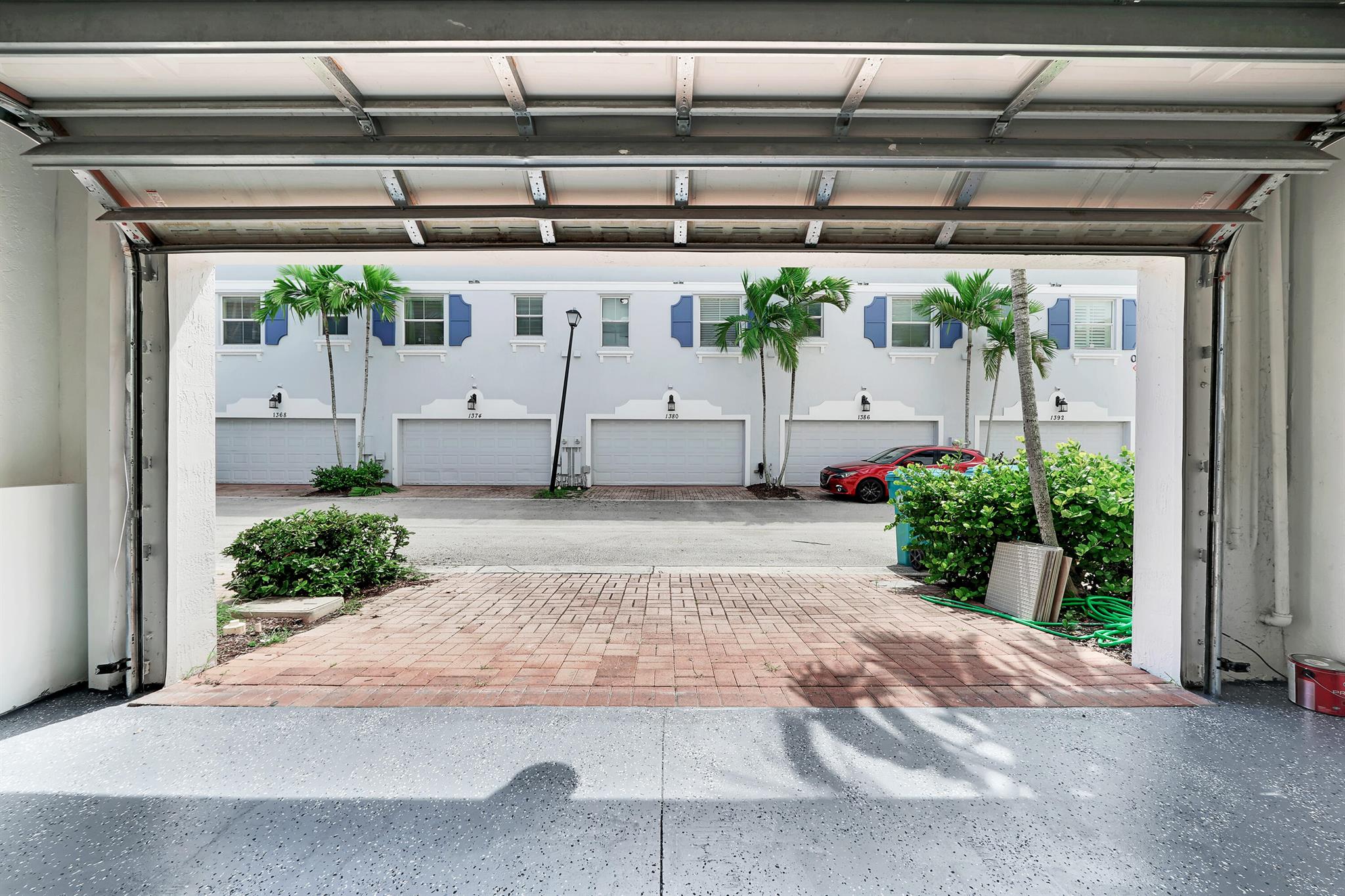 1381 Piazza Delle Pallottole