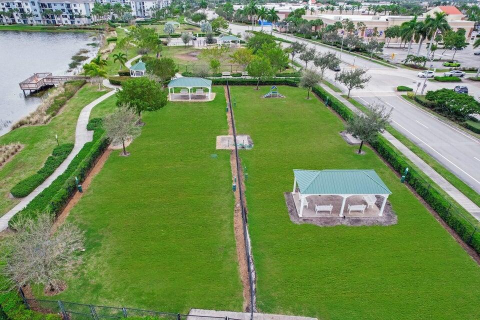 1381 Piazza Delle Pallottole