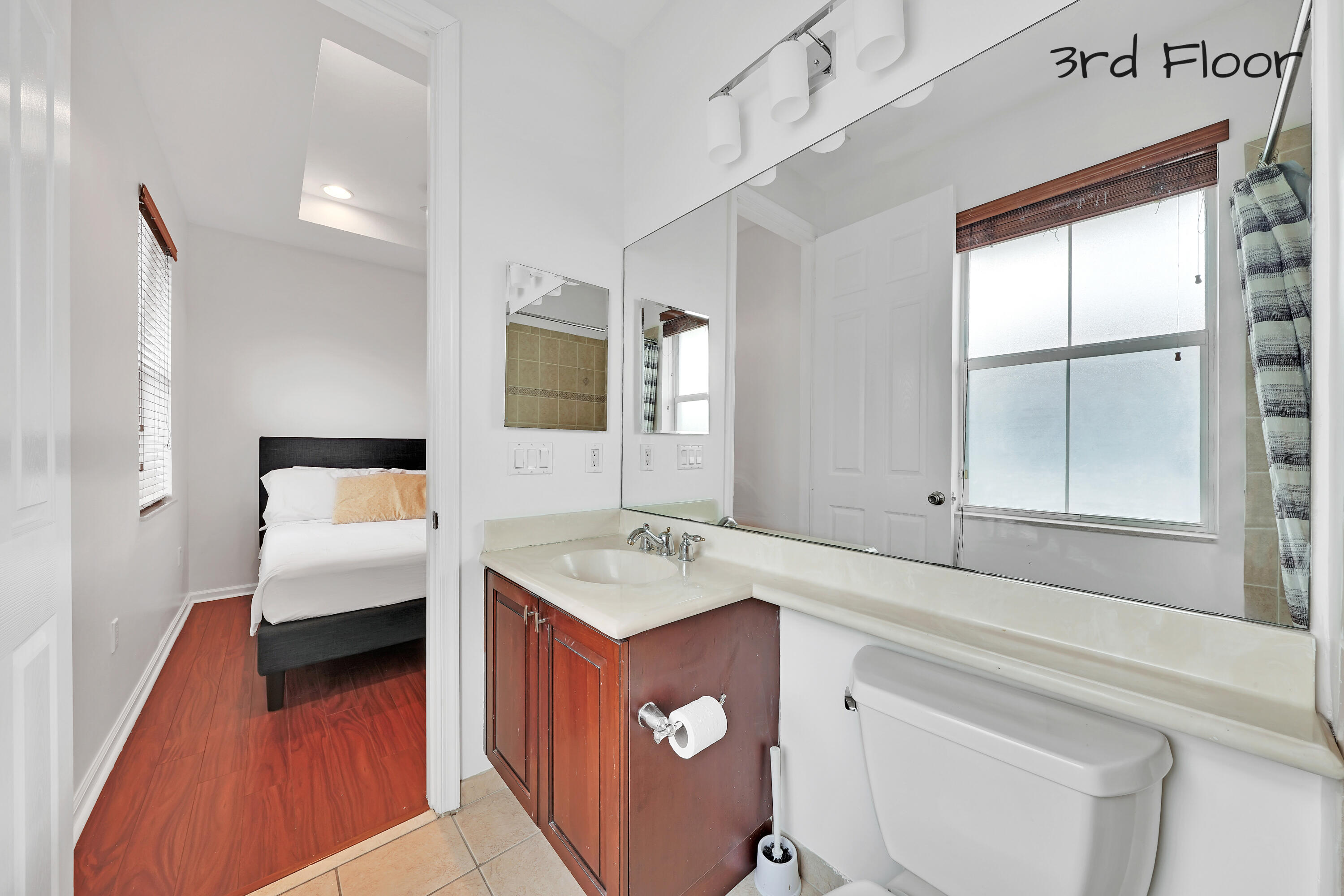 1381 Piazza Delle Pallottole