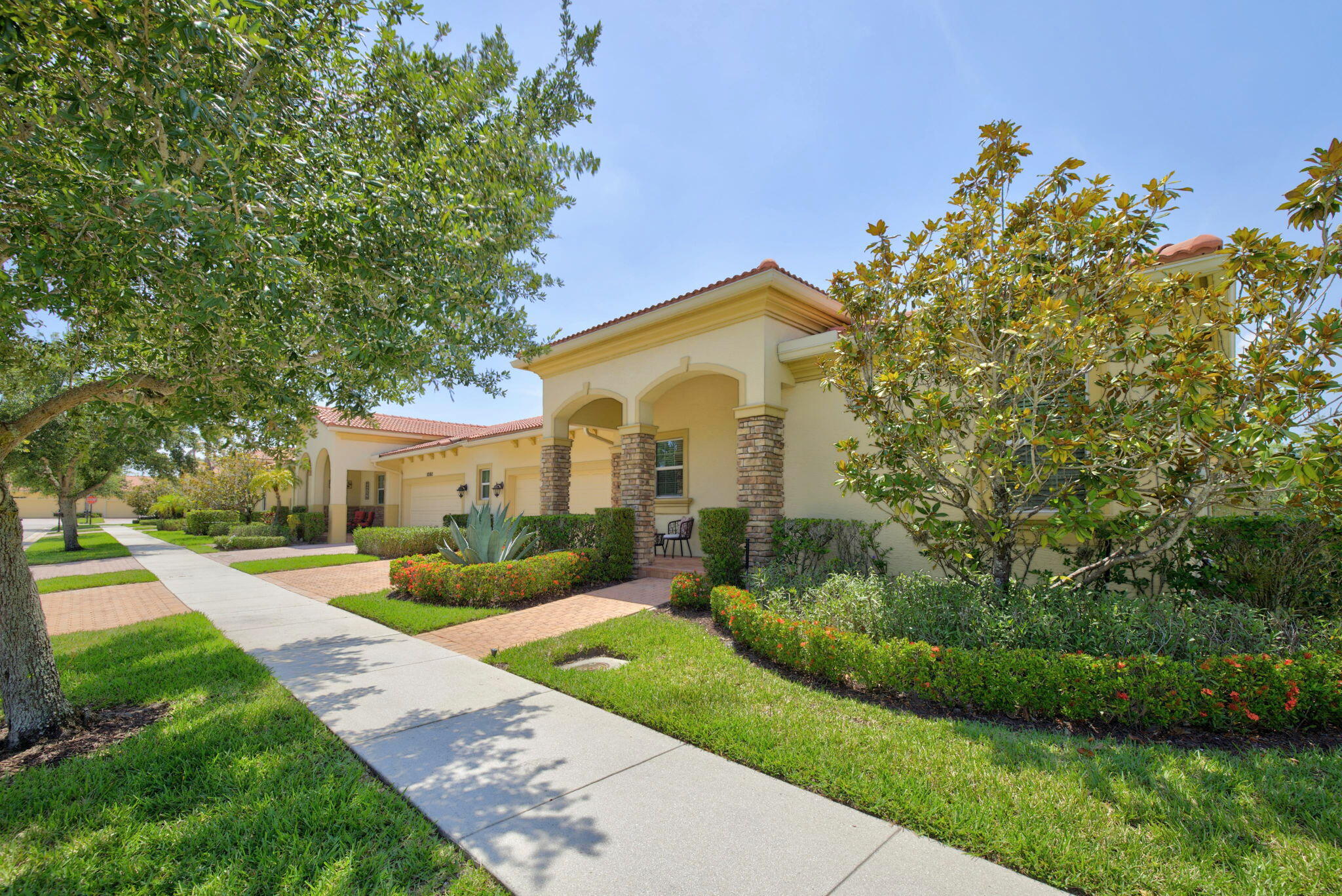 10160 SW Azzo Lane