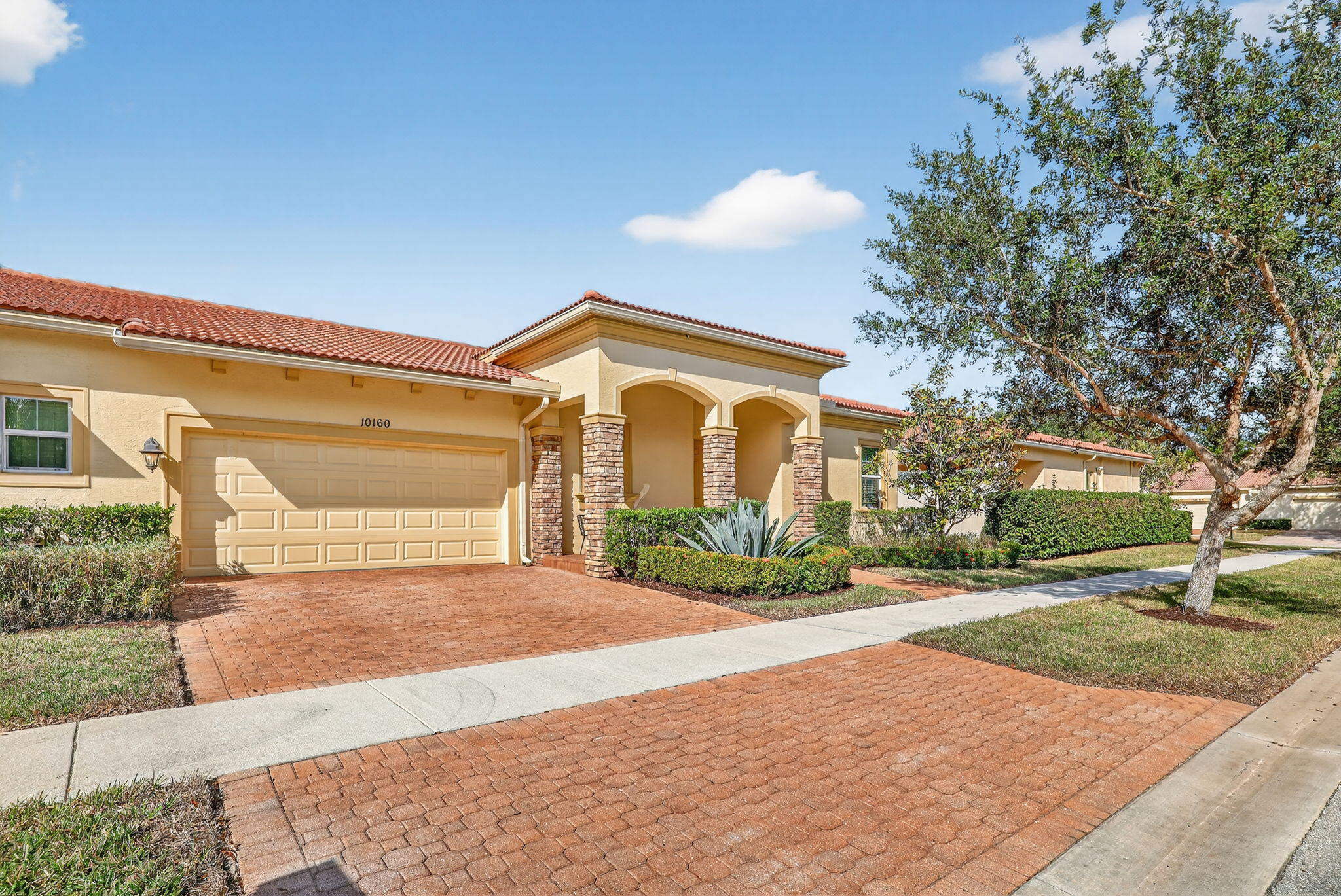 10160 SW Azzo Lane