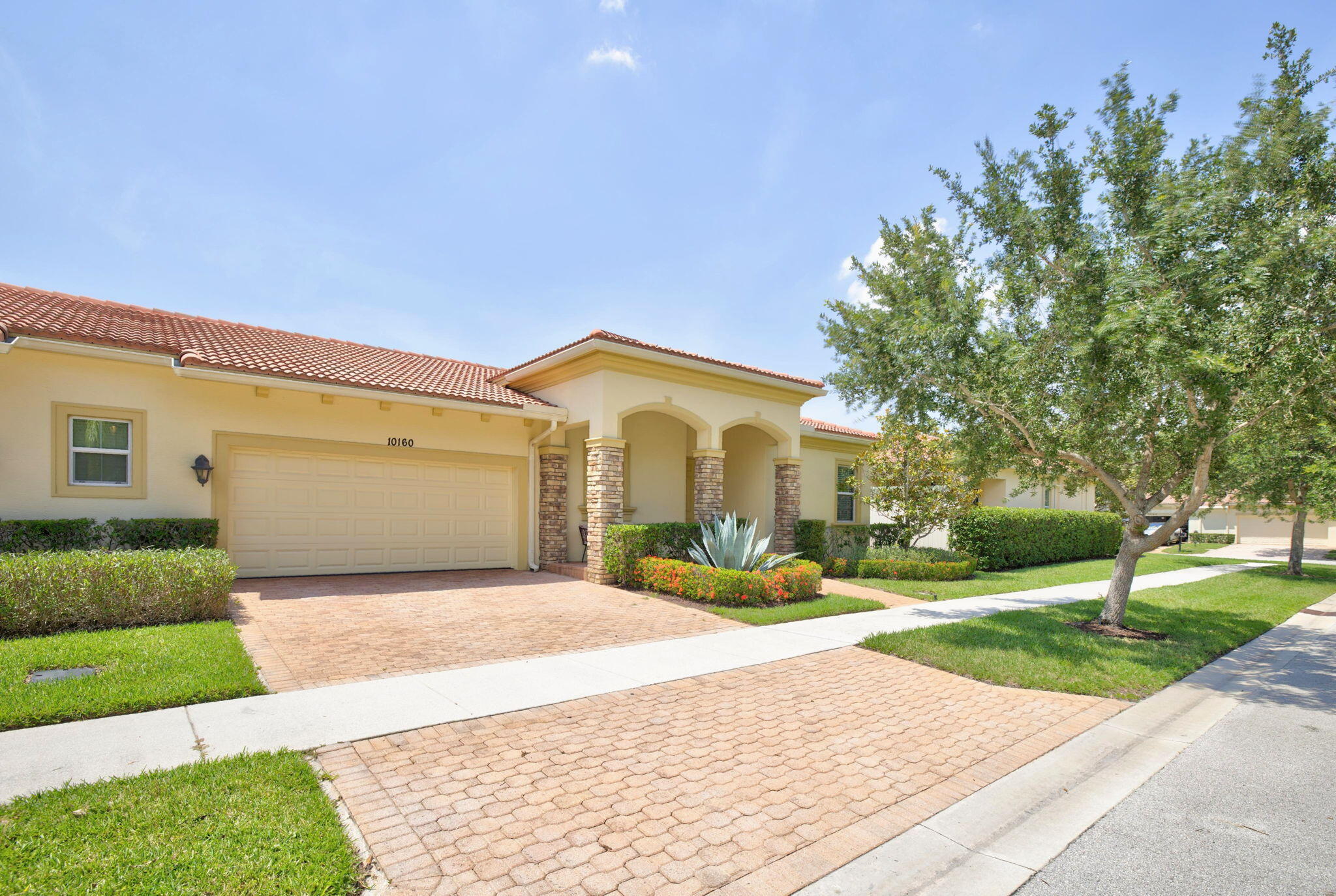 10160 SW Azzo Lane
