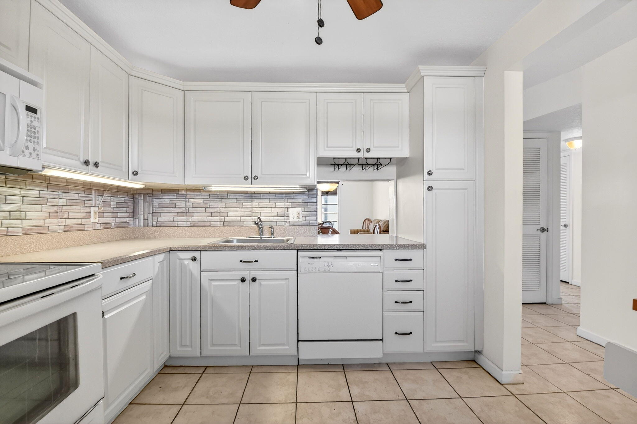 230 NE 26th Avenue 3020