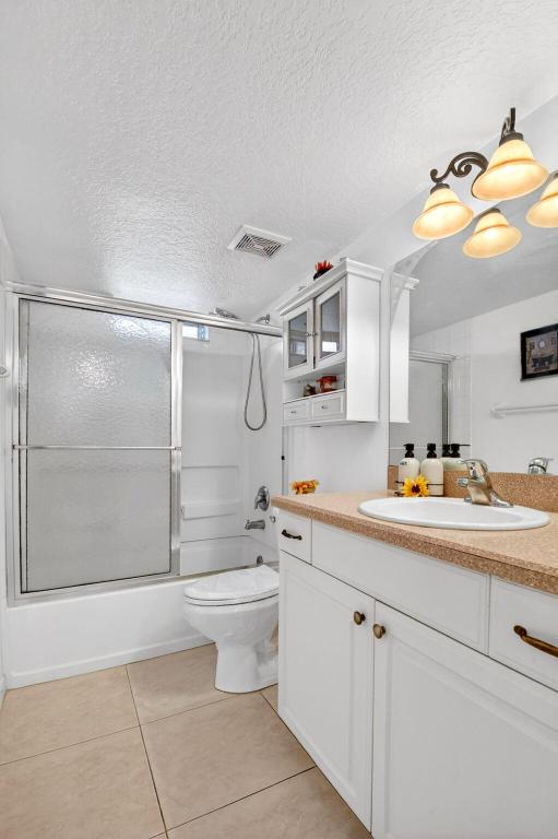 230 NE 26th Avenue 3020