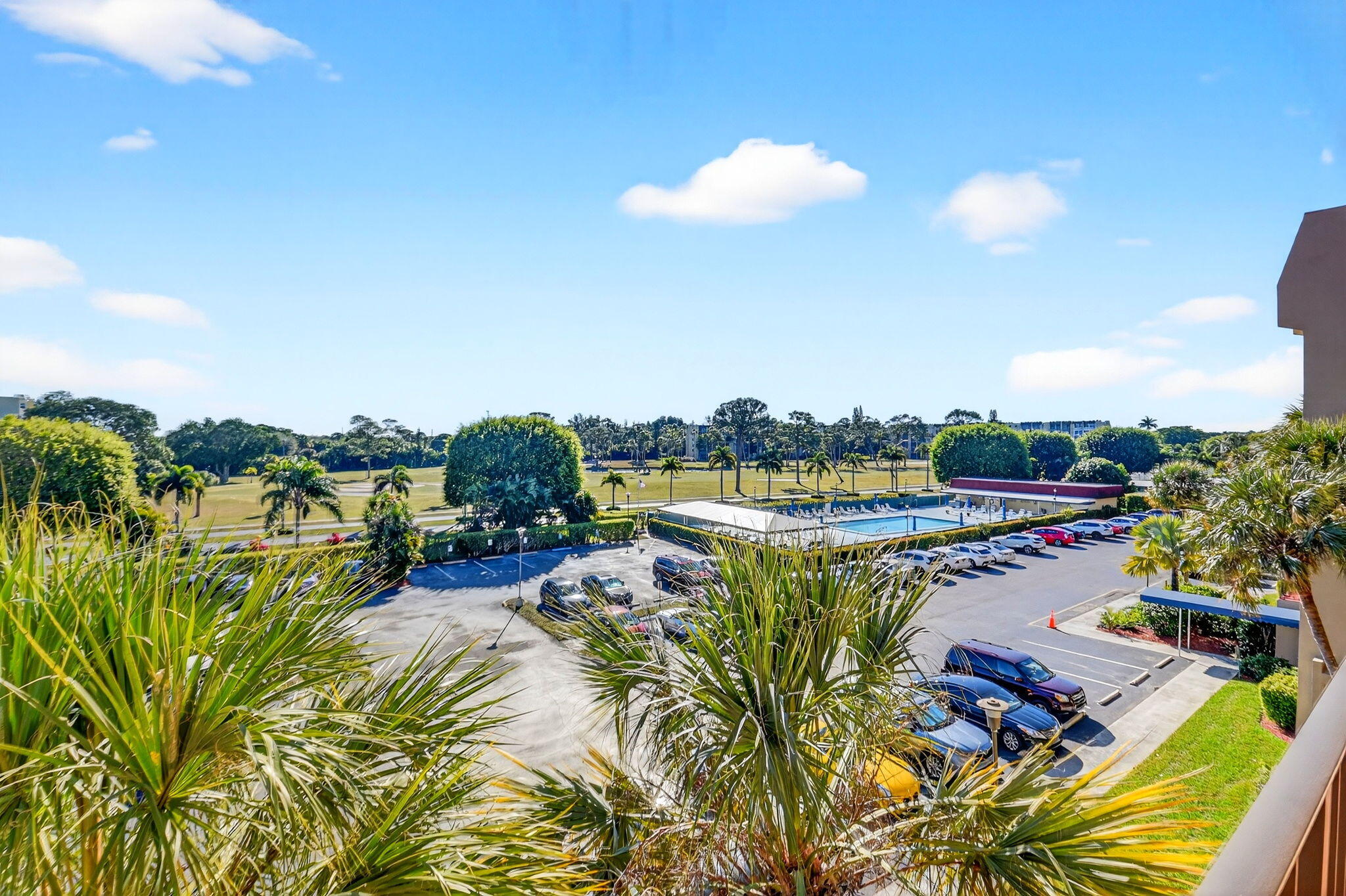 3661 Via Poinciana 410