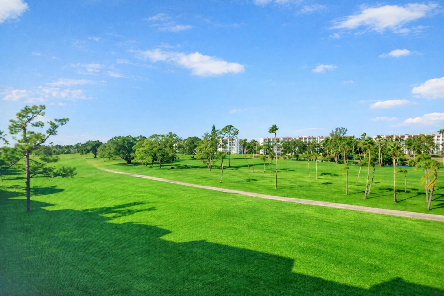 3661 Via Poinciana 410