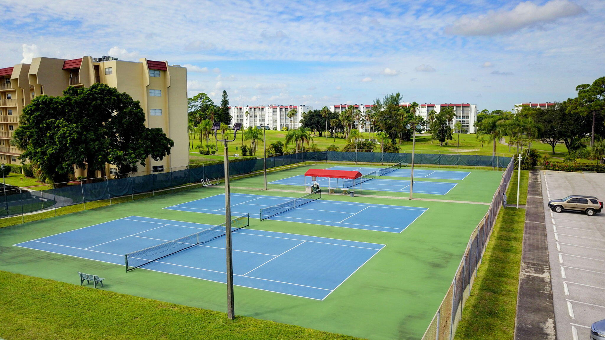 3661 Via Poinciana 410