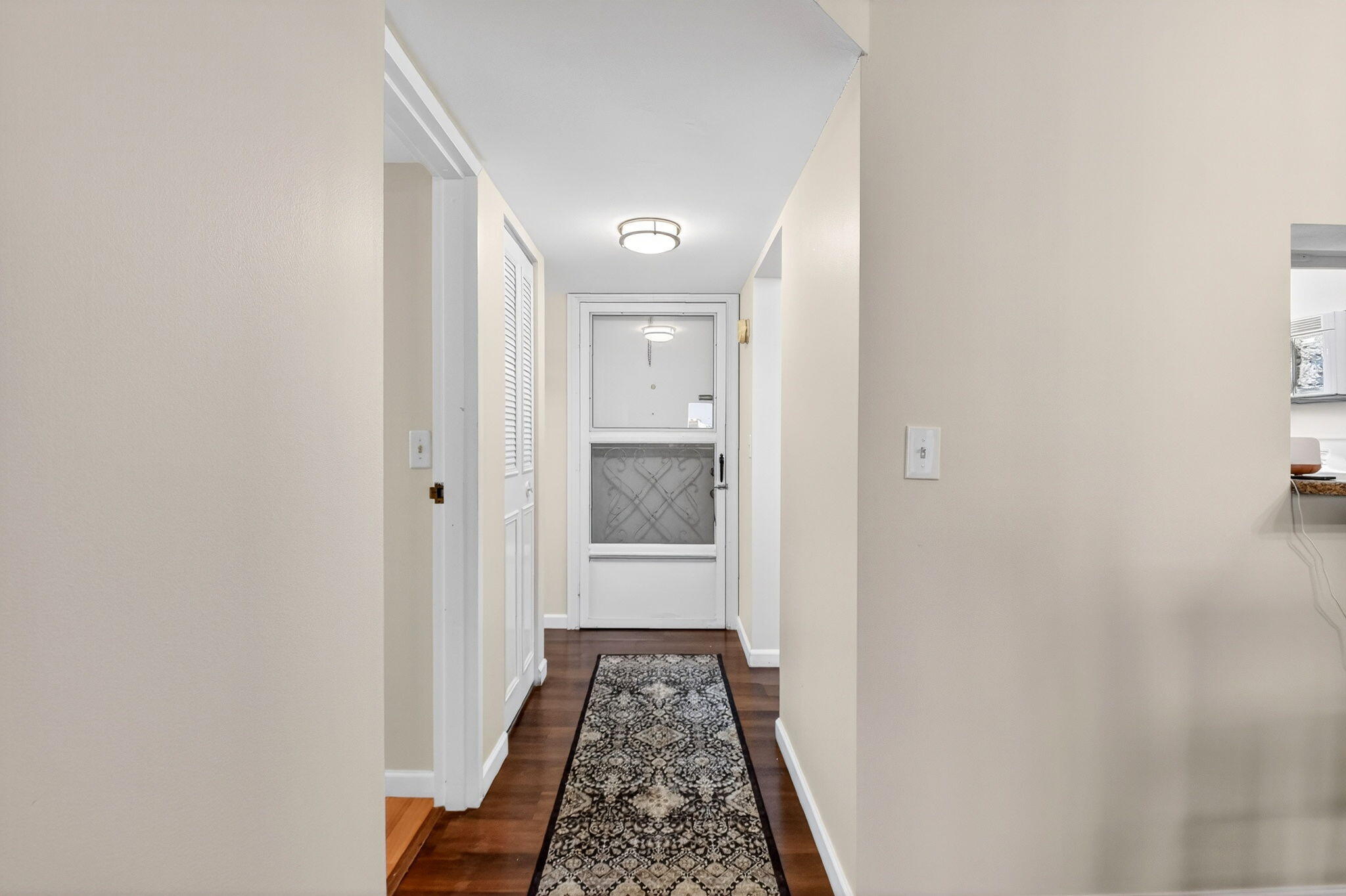 3661 Via Poinciana 410