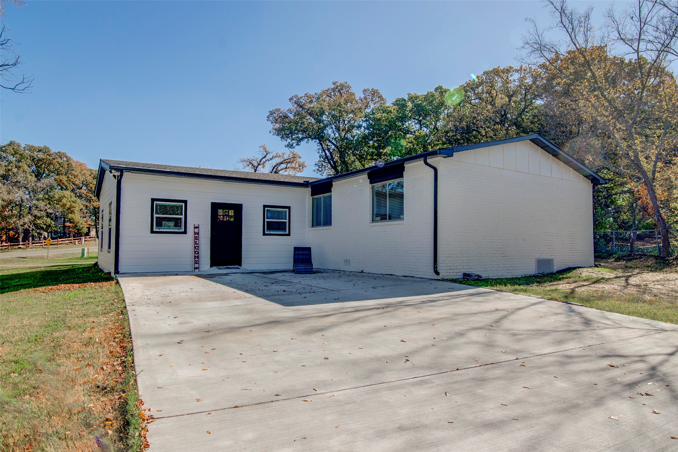 121 Kiowa Drive W