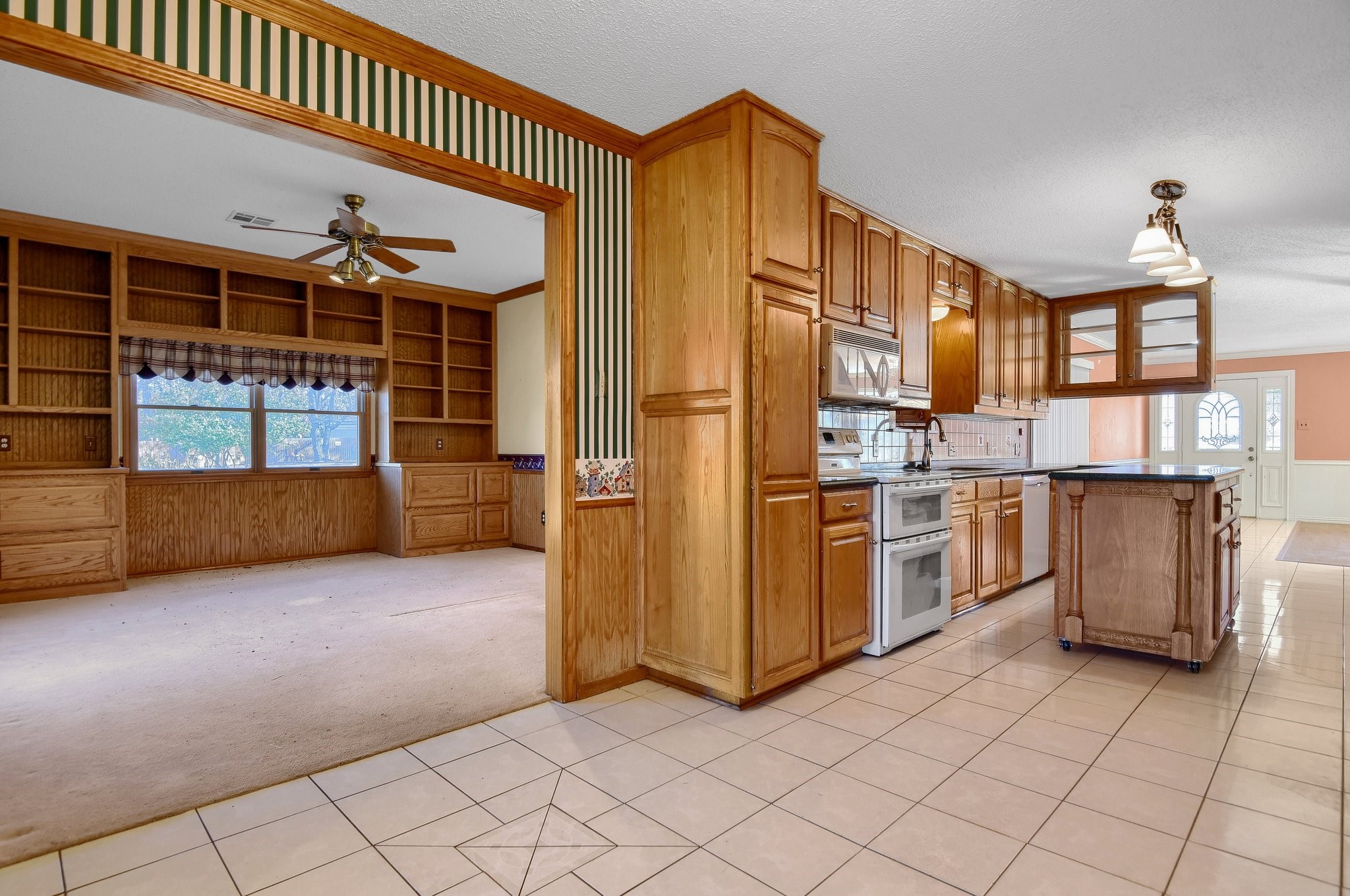 526 Kiowa Drive E