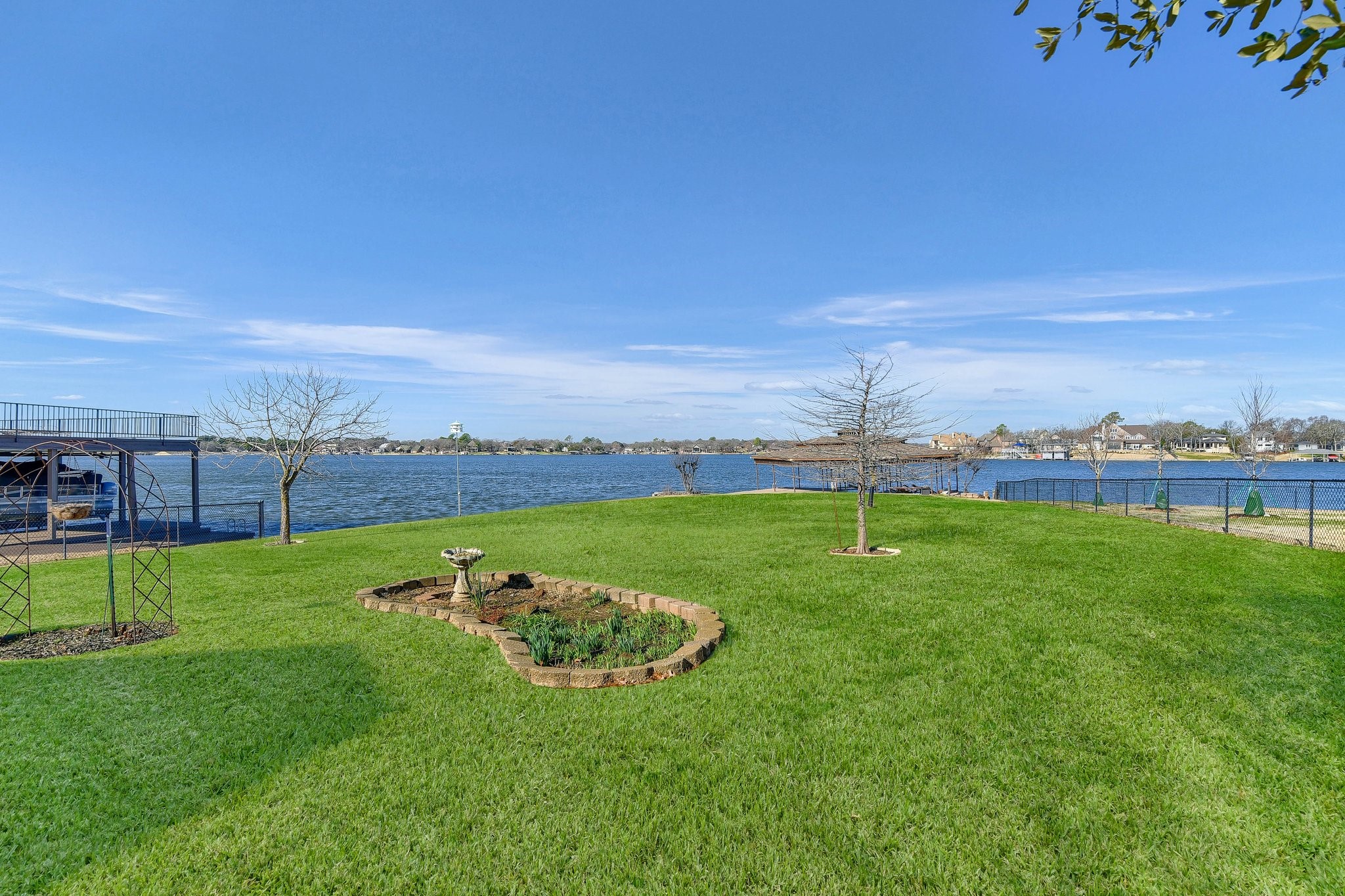 526 Kiowa Drive E