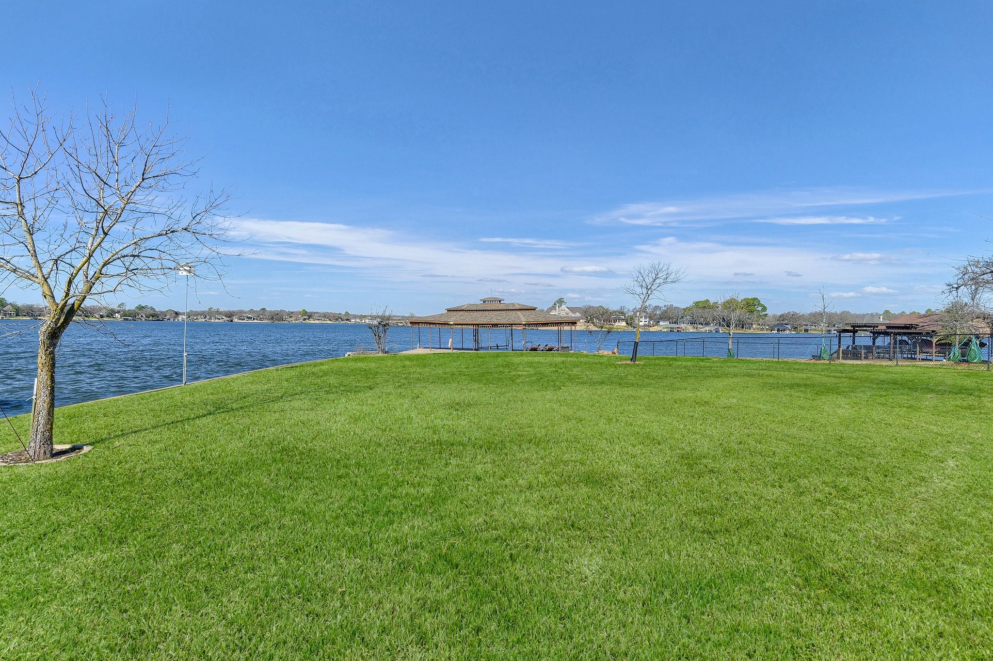 526 Kiowa Drive E