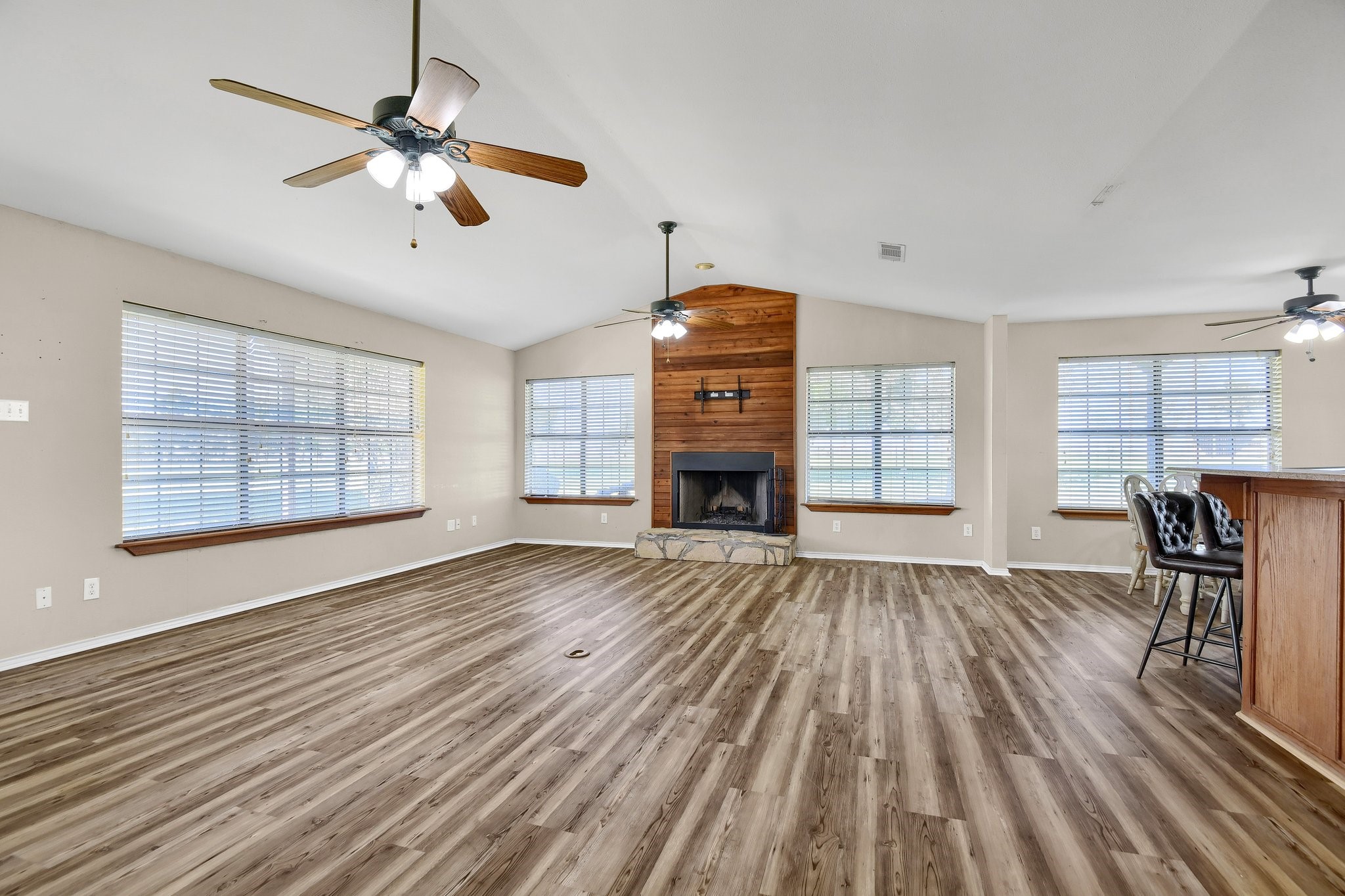 1175 Gunter Road