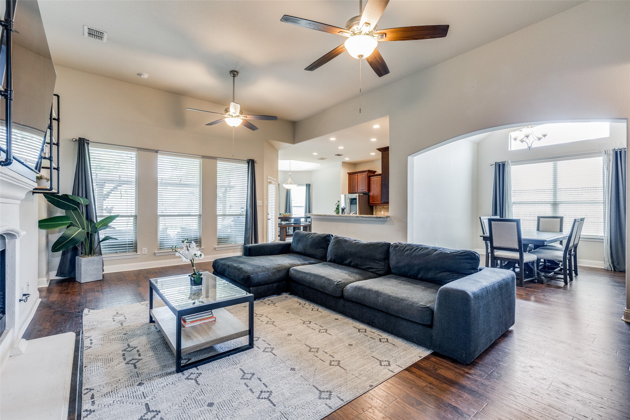 3724 Jazmine Drive