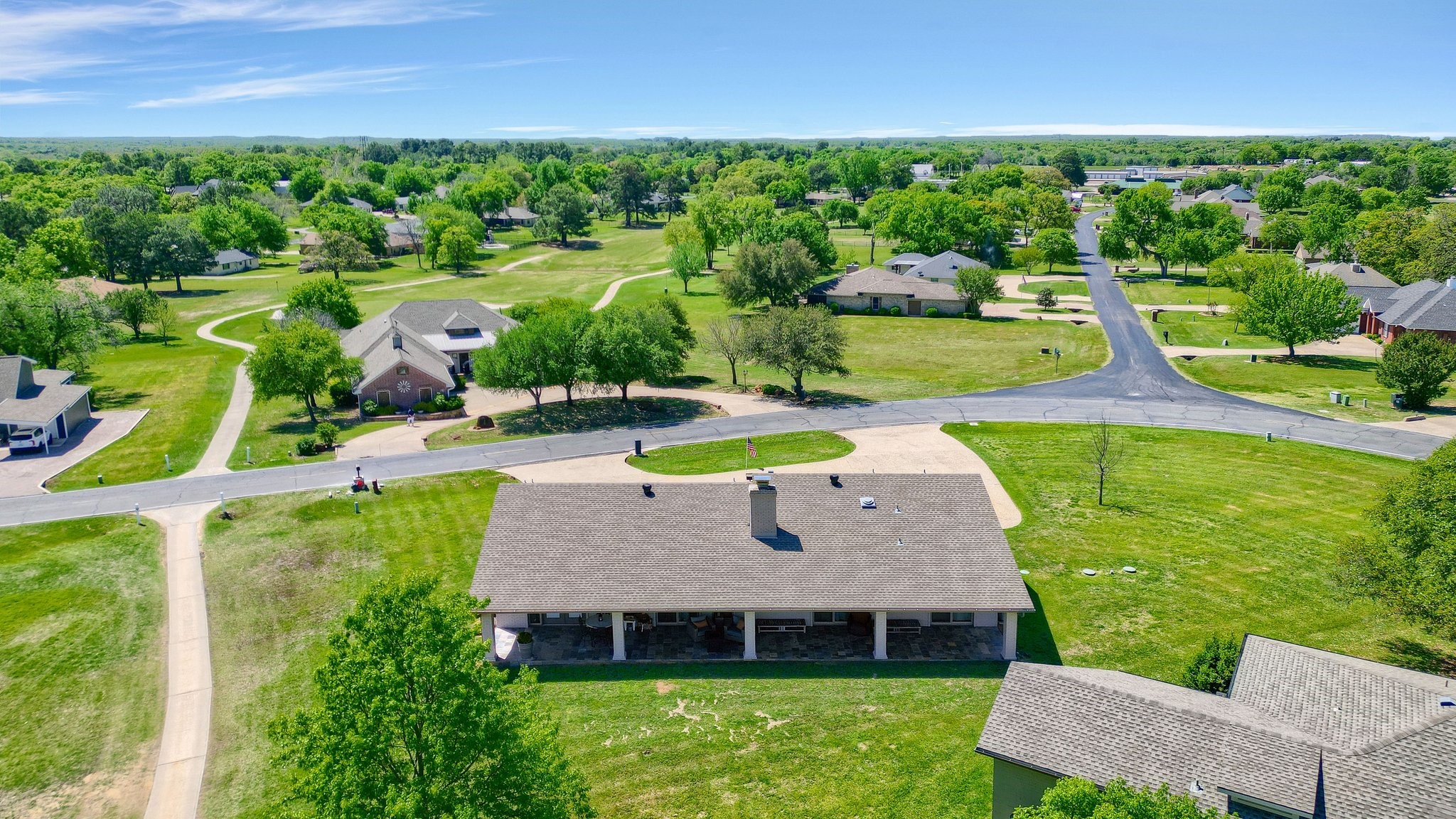 401 Kiowa Drive W
