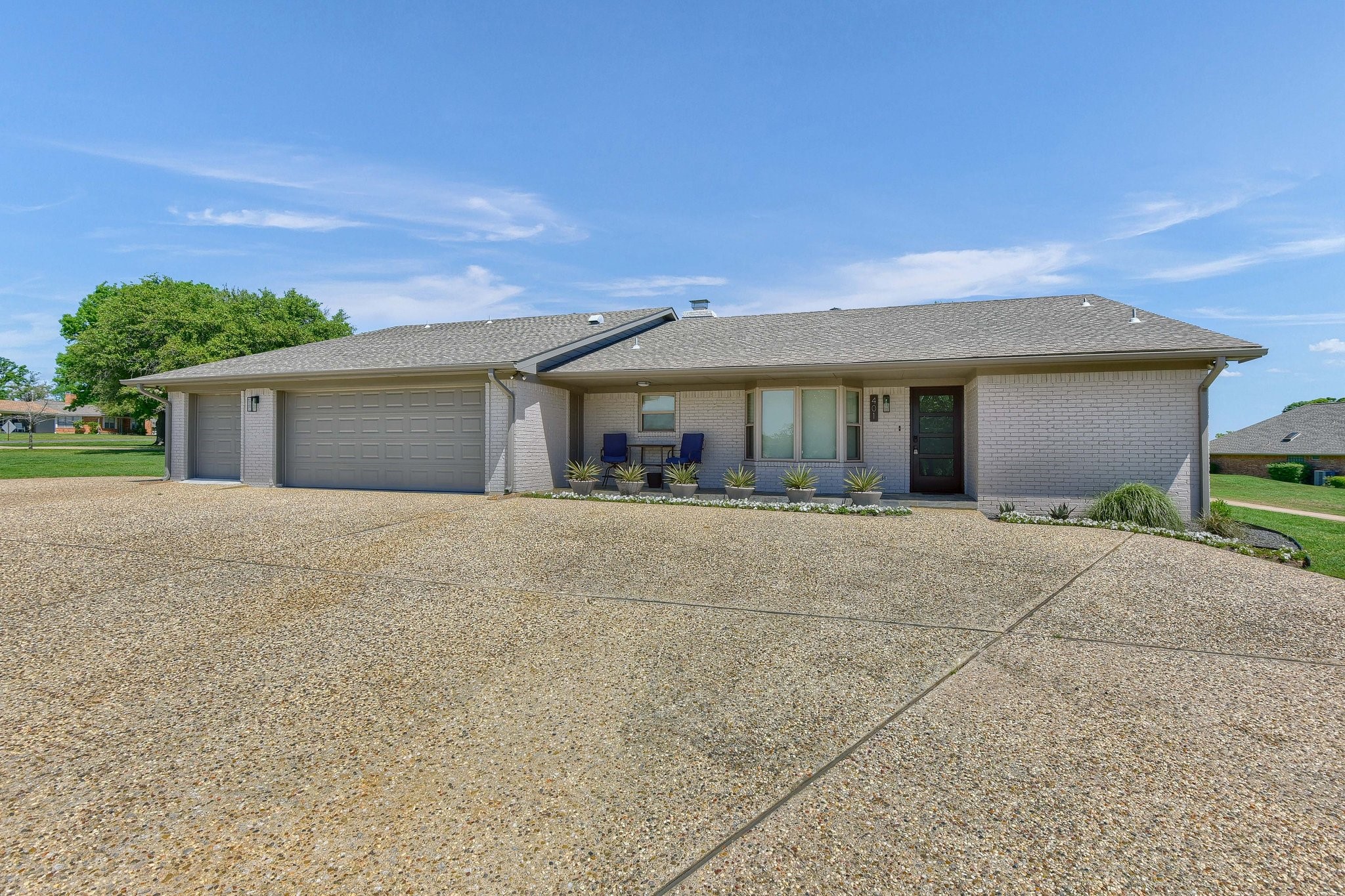 401 Kiowa Drive W