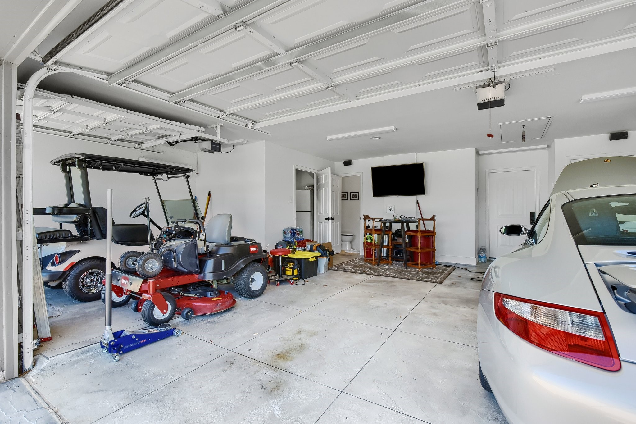 401 Kiowa Drive W