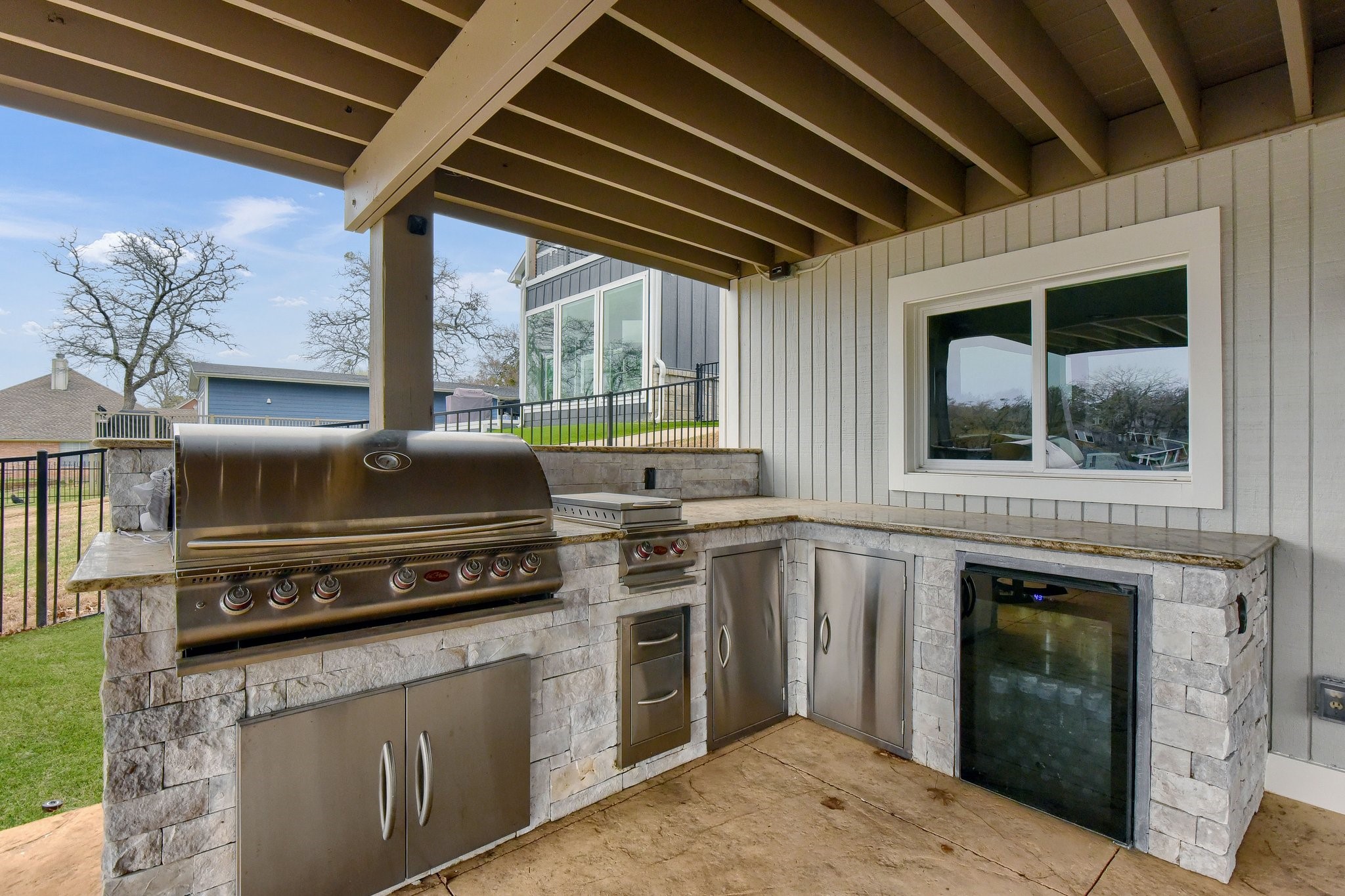 102 Blackfoot Trail