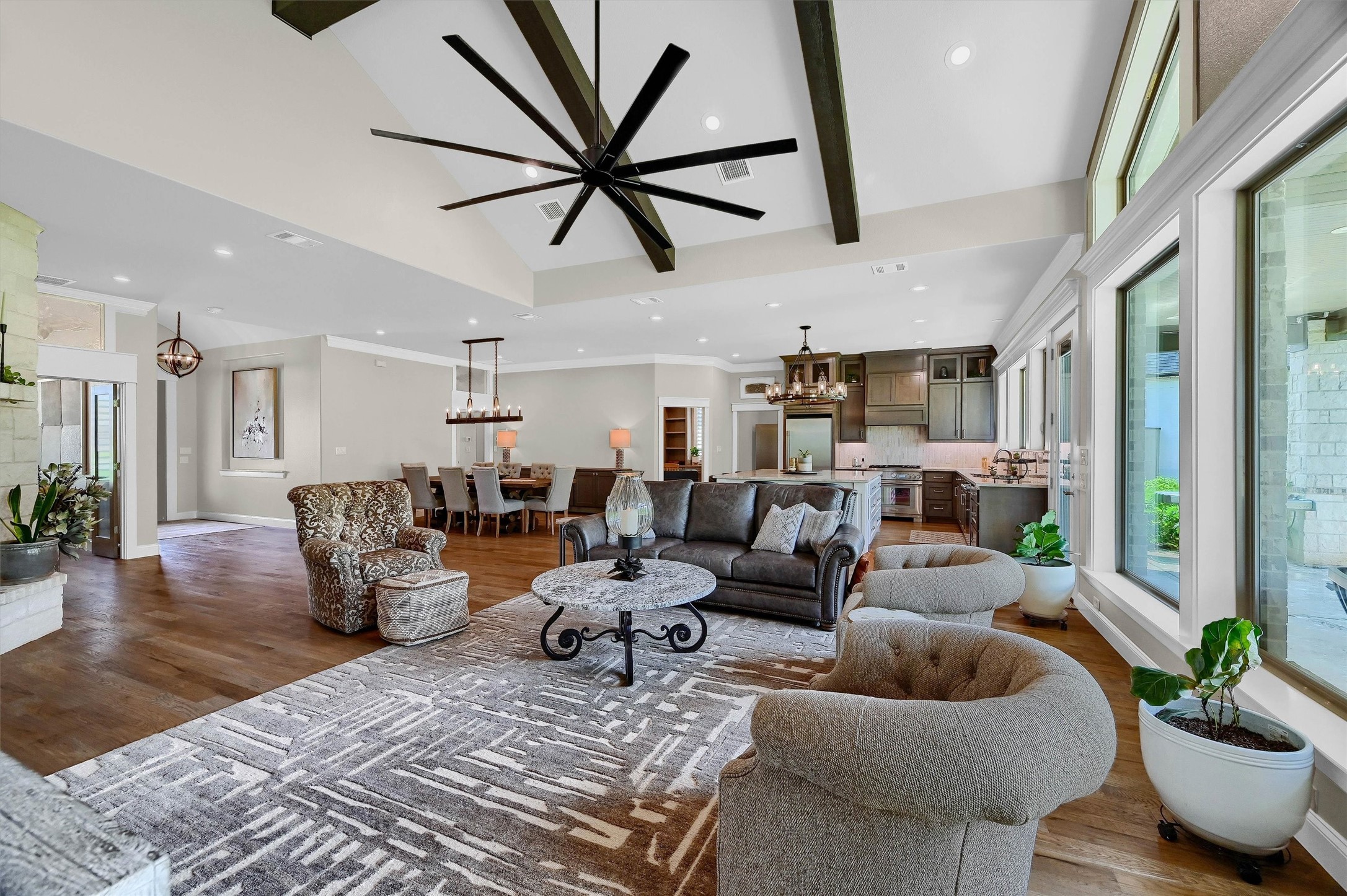 605 Kiowa Drive W