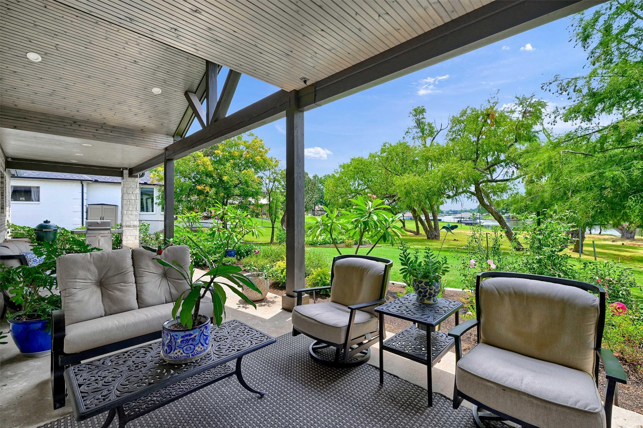 605 Kiowa Drive W