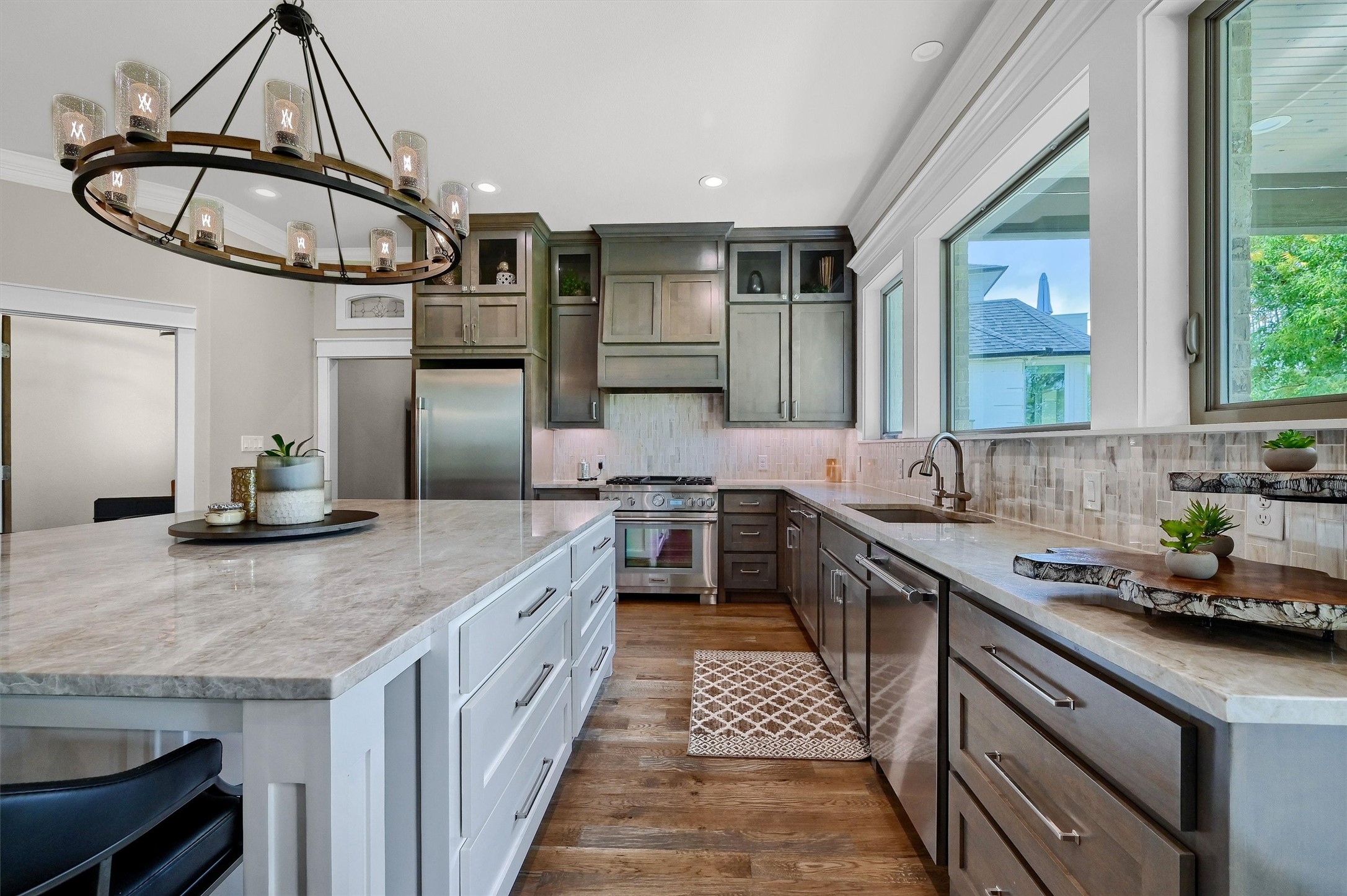 605 Kiowa Drive W