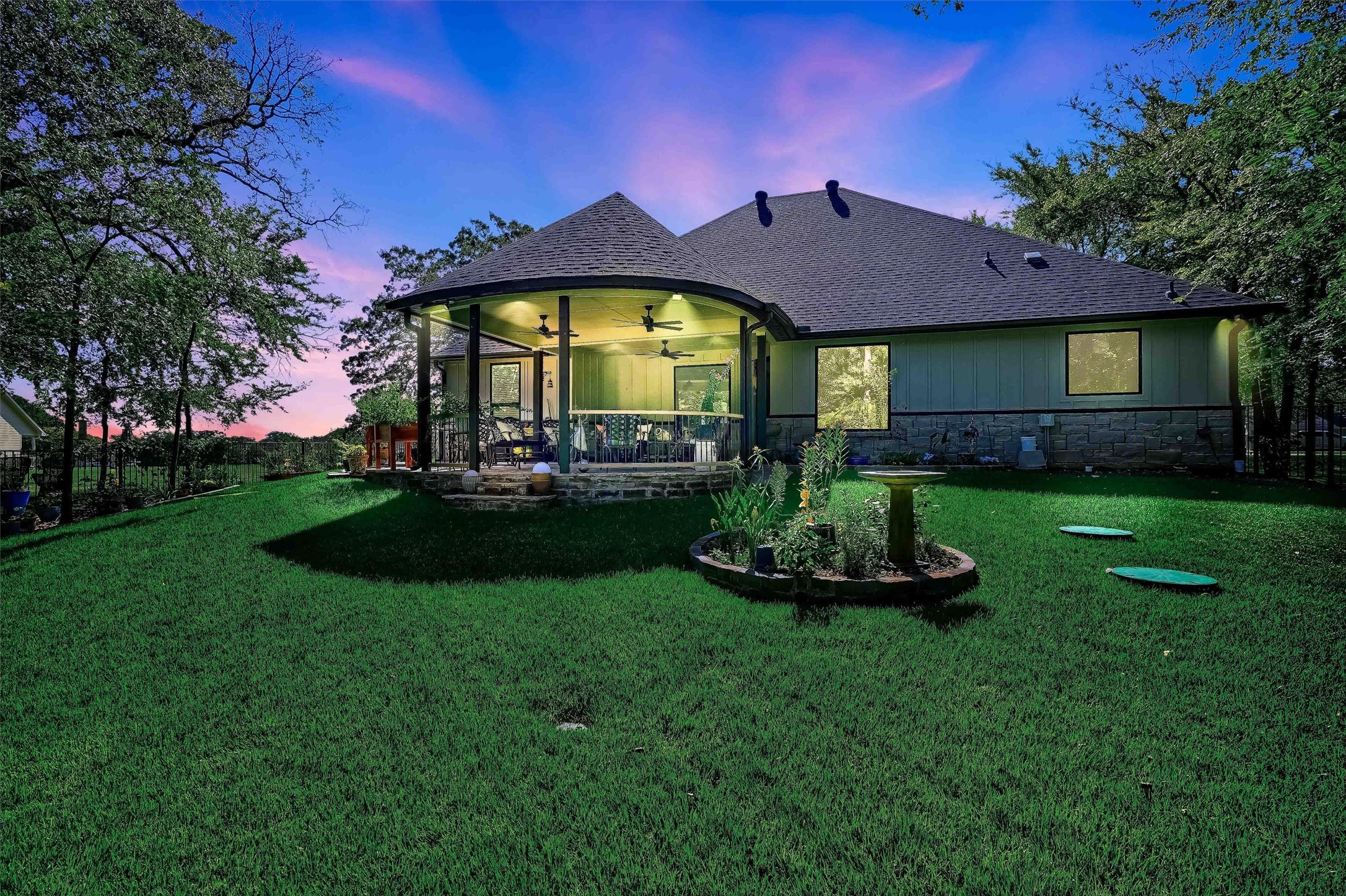 103 Crockett Drive