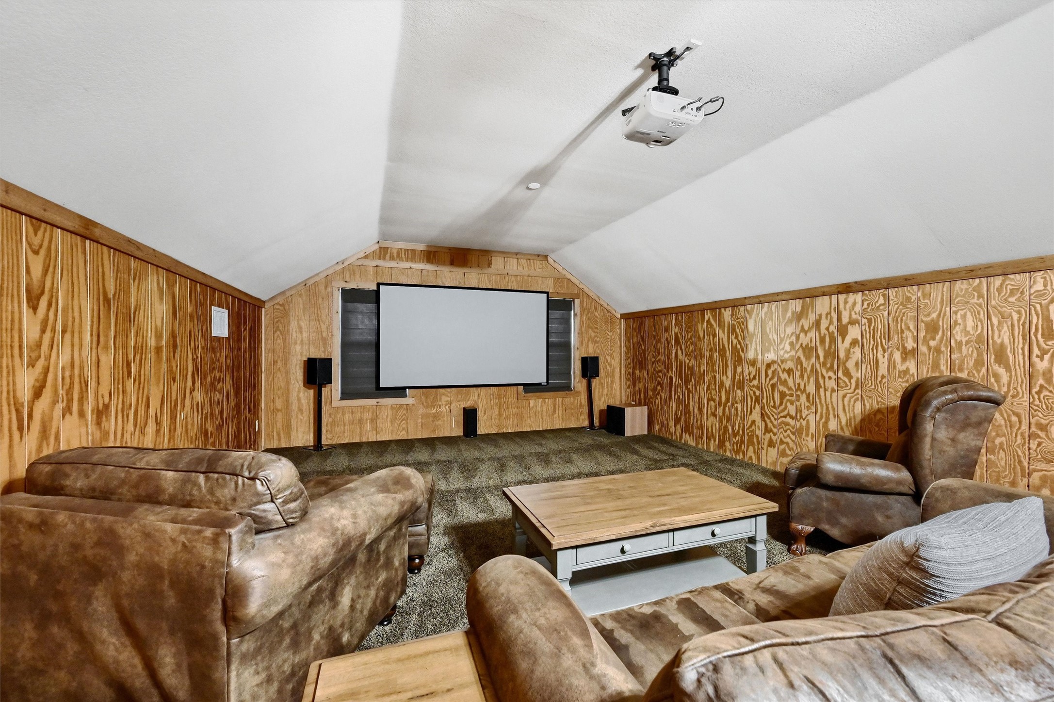7621 Bruce Road