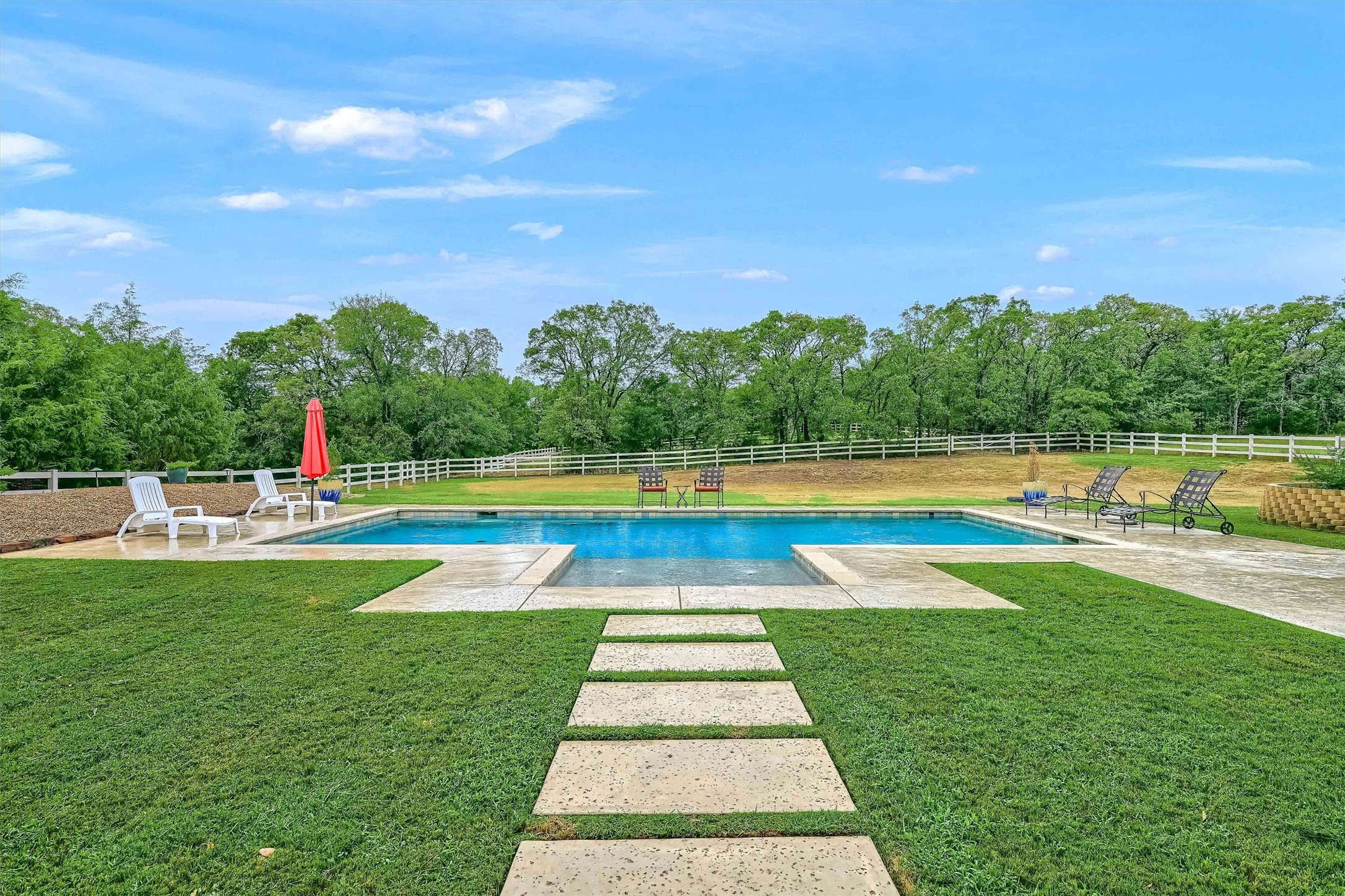 7621 Bruce Road