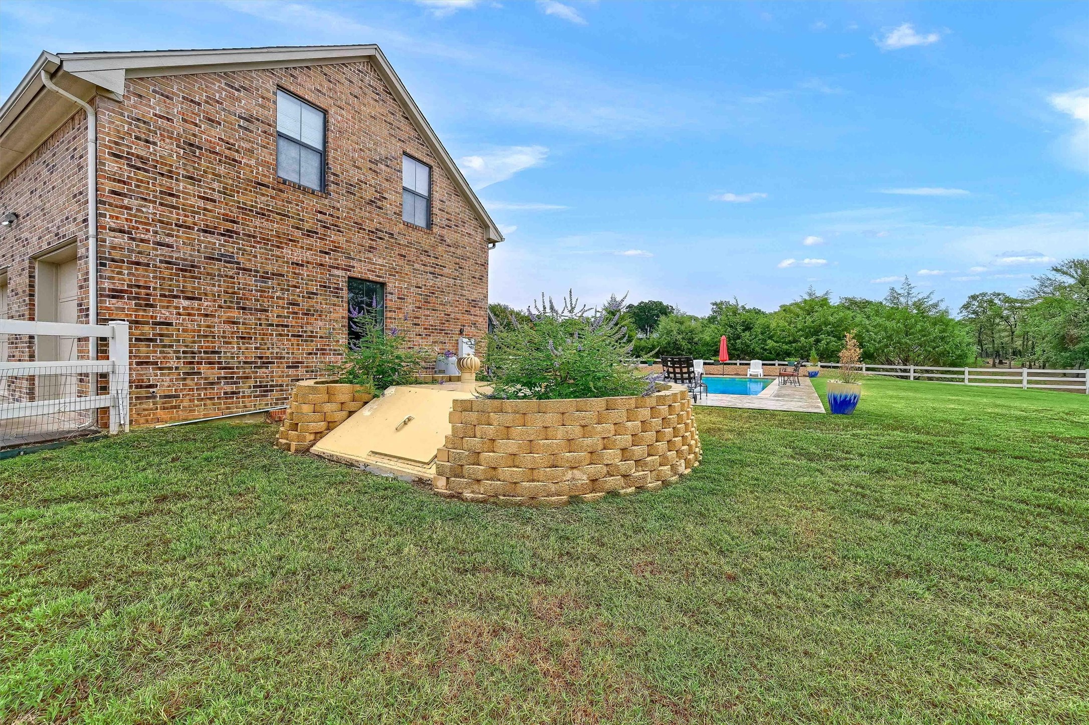 7621 Bruce Road