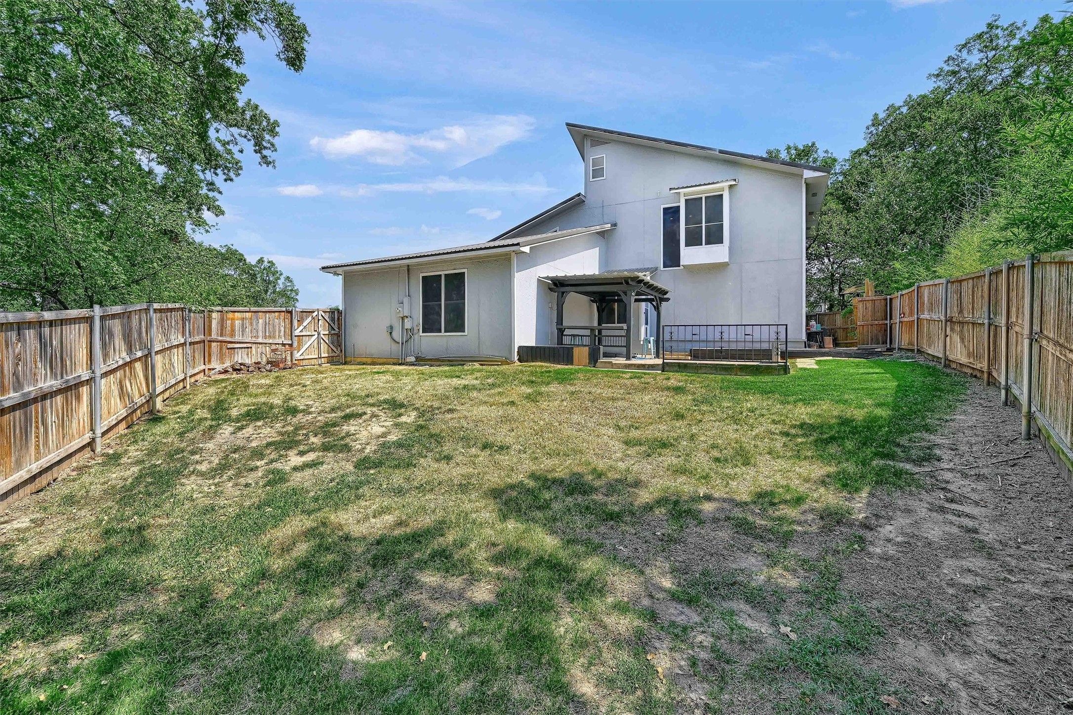 211 Kiowa Drive E