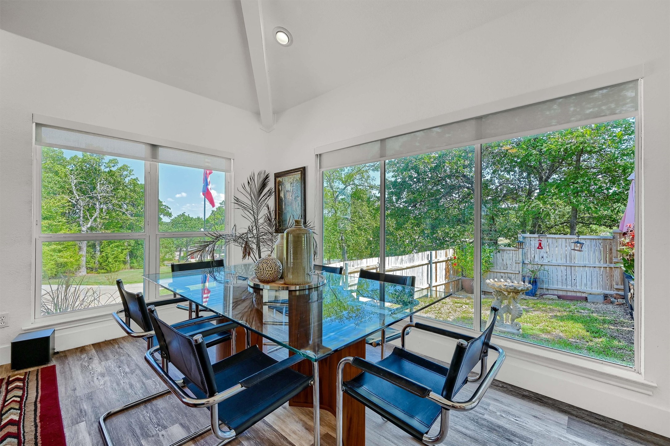 211 Kiowa Drive E