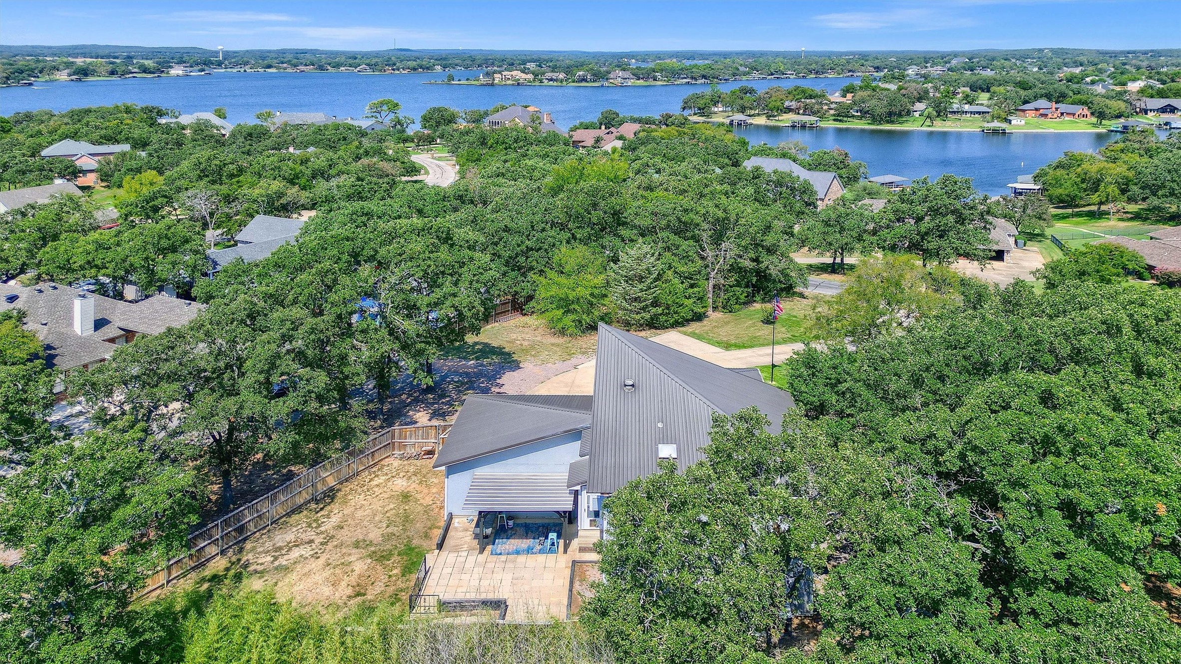 211 Kiowa Drive E