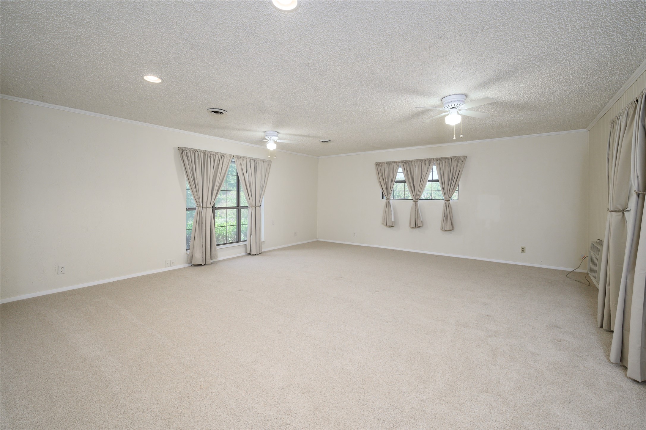 1498 Riley Road