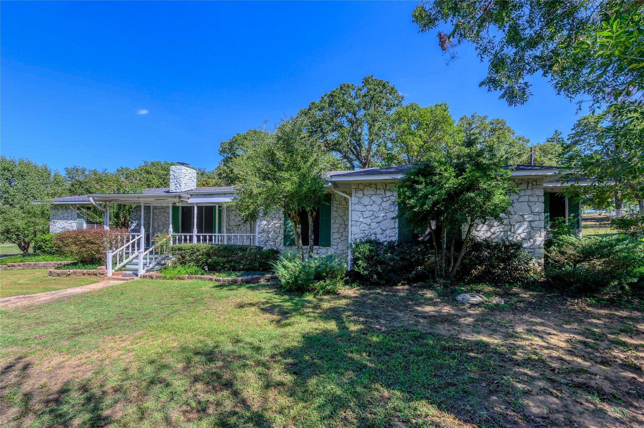 1498 Riley Road