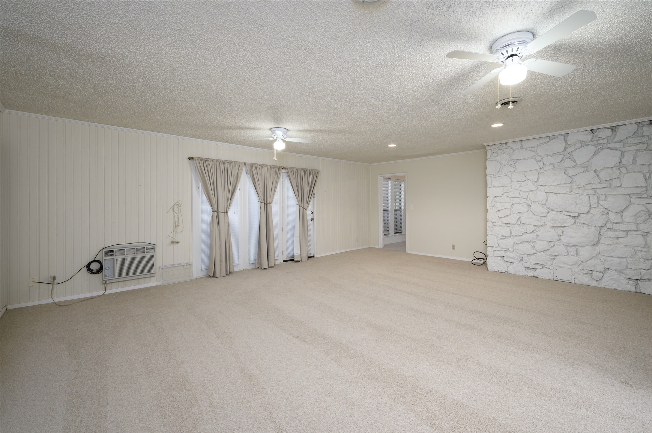 1498 Riley Road