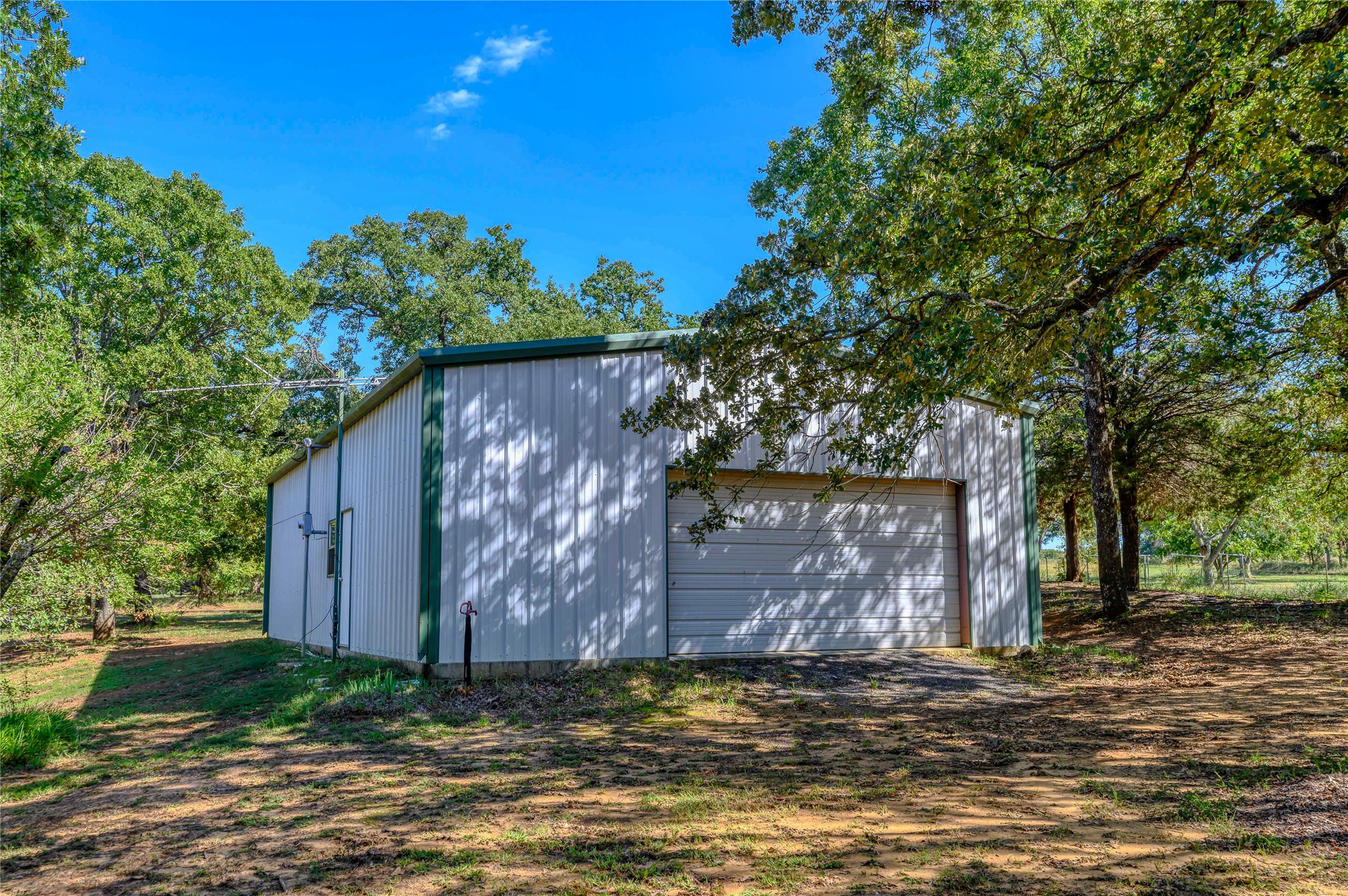 1498 Riley Road