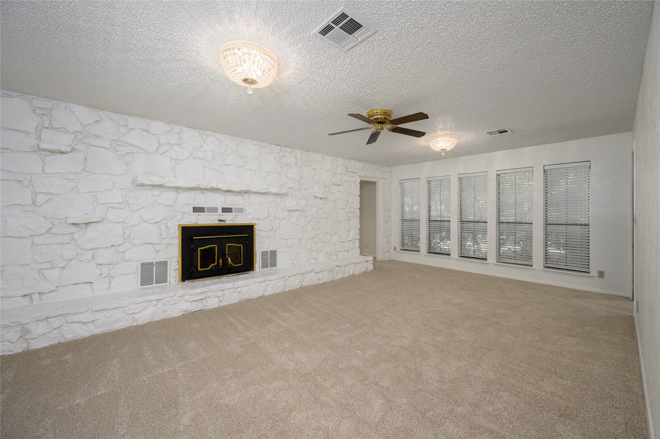 1498 Riley Road