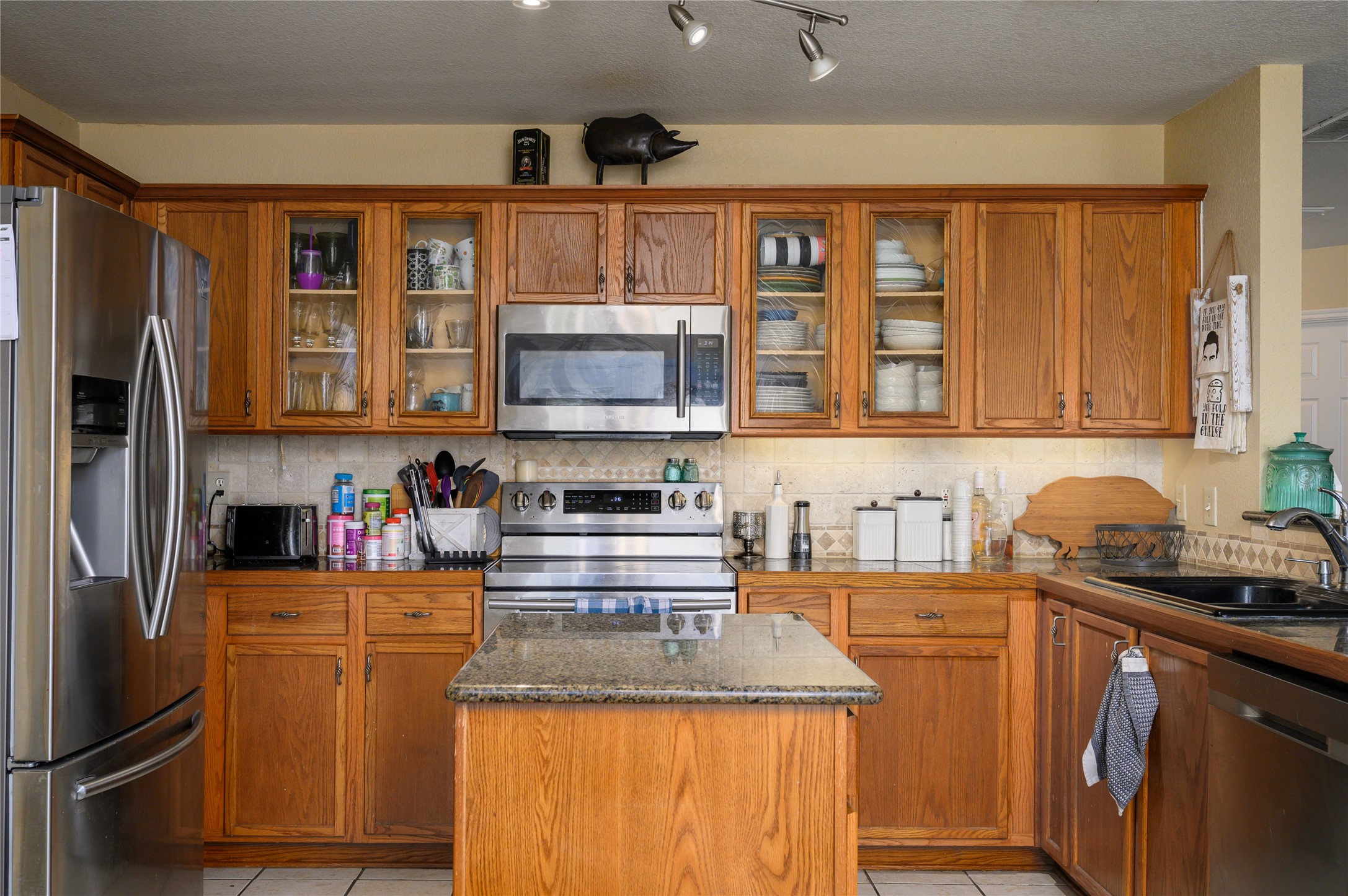 3311 Sherbrooke Place